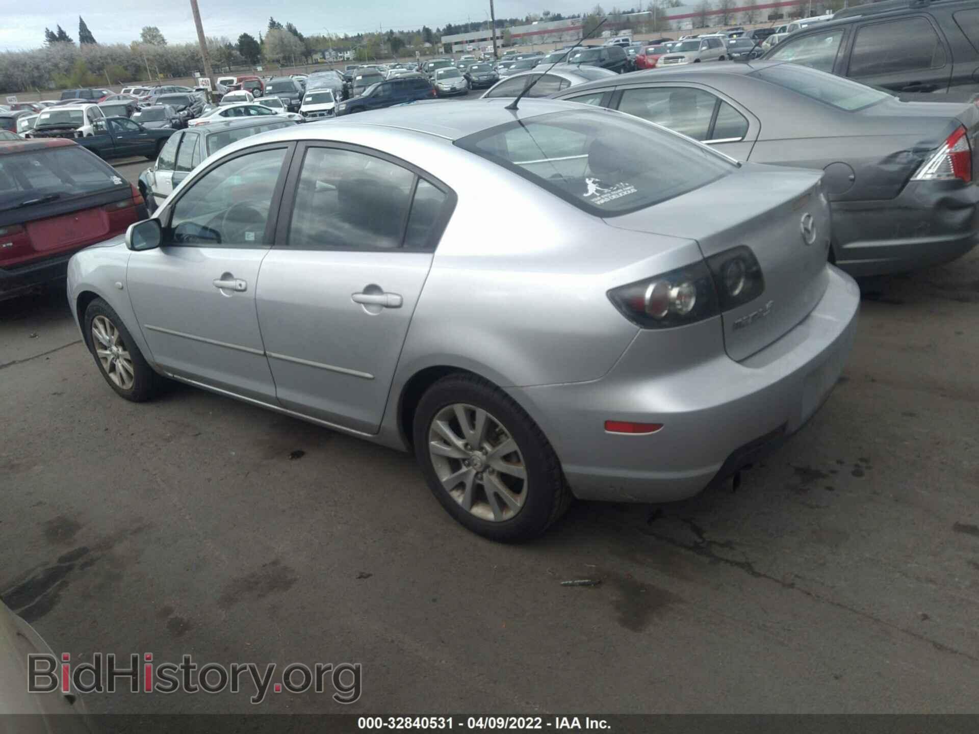 2007 MAZDA MAZDA3 - VIN: JM1BK12F571665667 - Фото 3