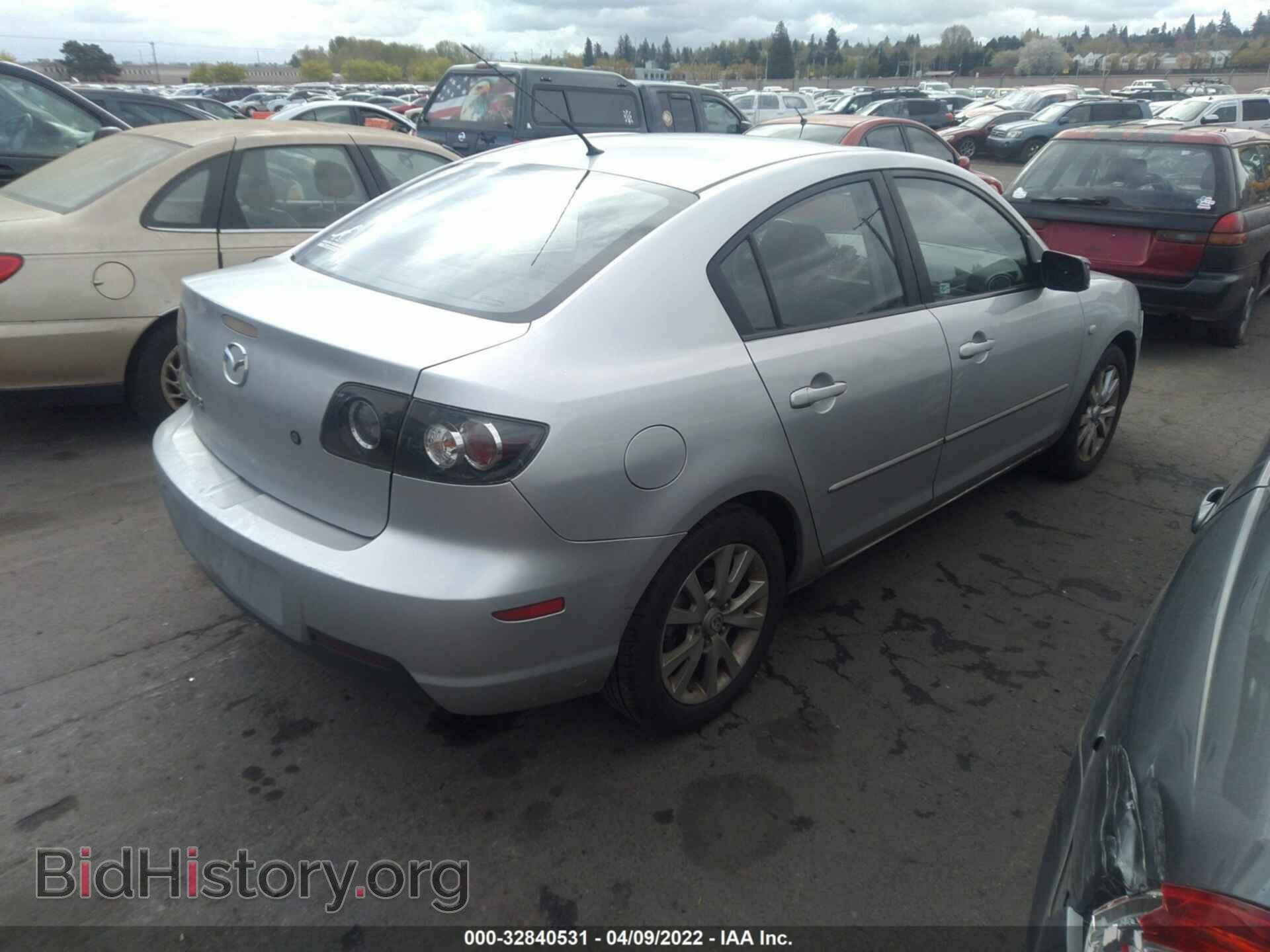 2007 MAZDA MAZDA3 - VIN: JM1BK12F571665667 - Фото 4