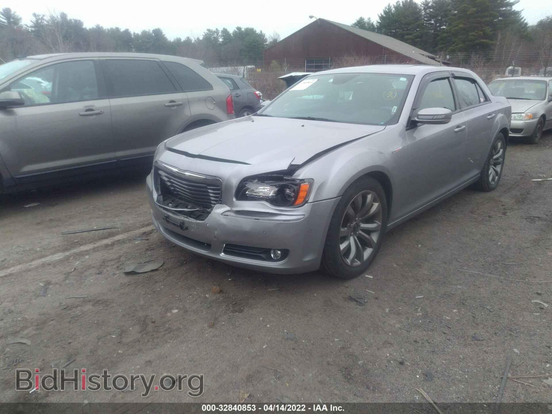 2014 CHRYSLER 300 - VIN: 2C3CCABG6EH221811 - Фото 2