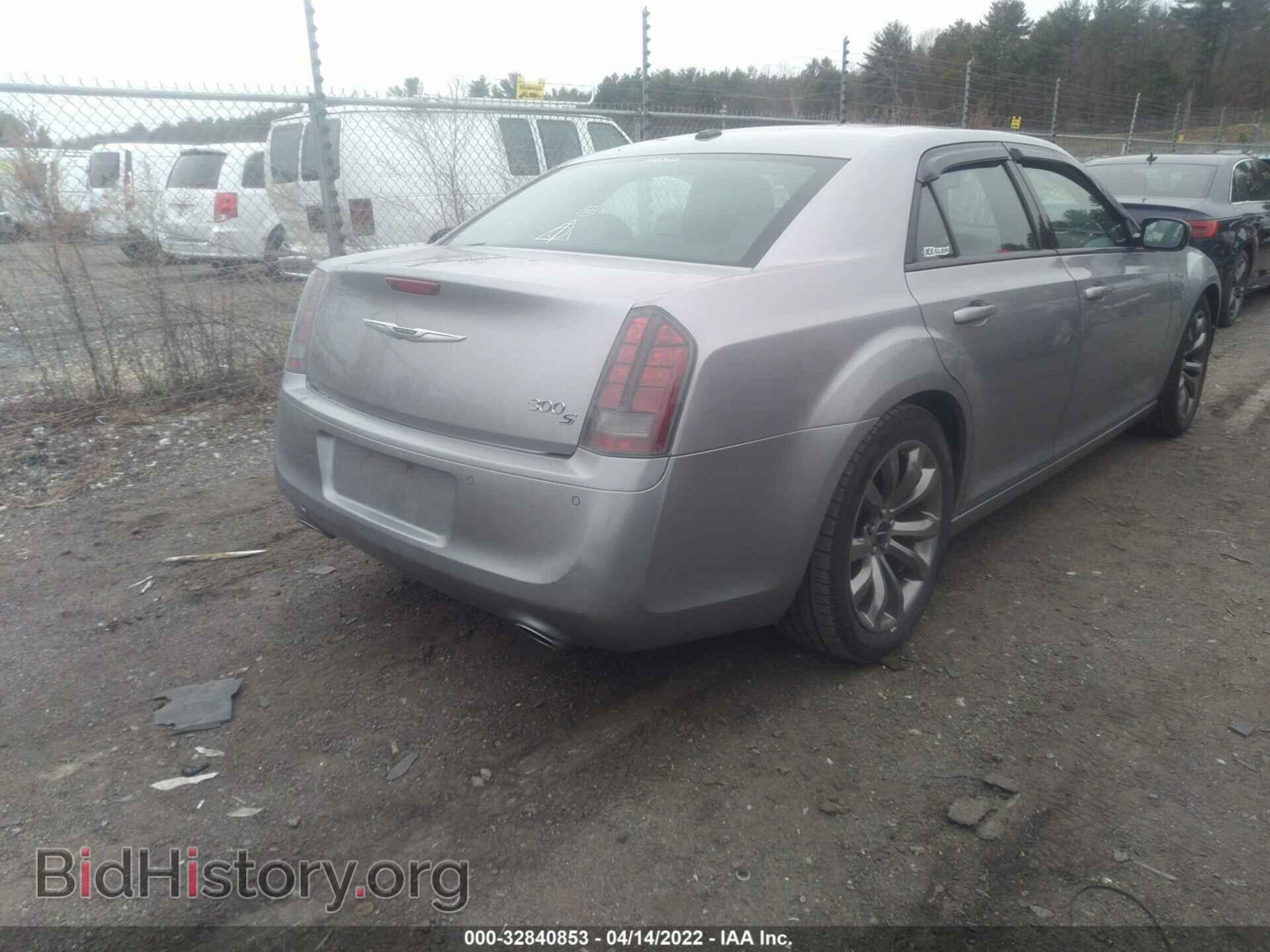 2014 CHRYSLER 300 - VIN: 2C3CCABG6EH221811 - Фото 4