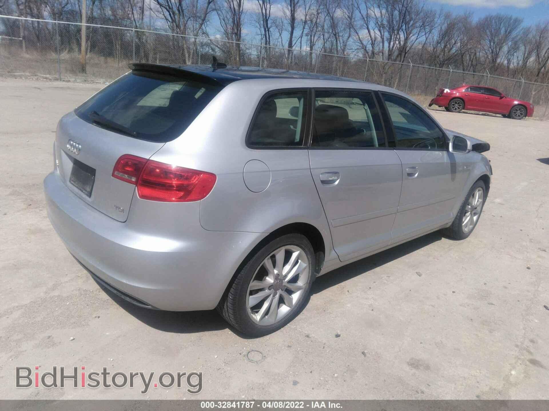 2012 AUDI A3 - VIN: WAUBJAFMXCA084345 - Photo 4