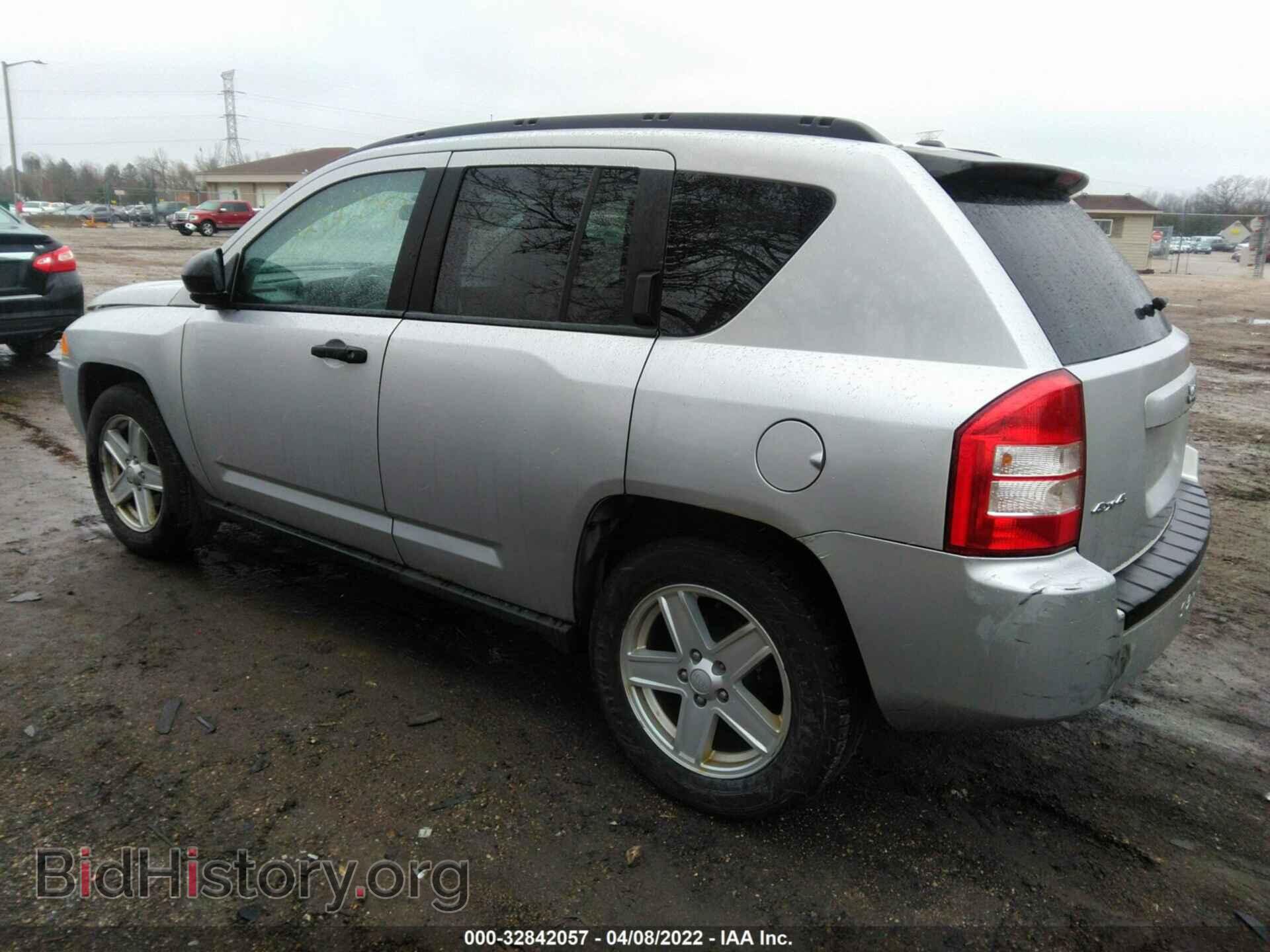 2007 JEEP COMPASS - VIN: 1J8FF47W17D204165 - Фото 3
