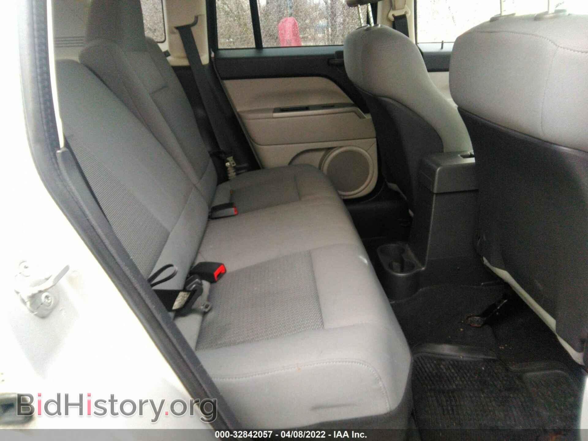 2007 JEEP COMPASS - VIN: 1J8FF47W17D204165 - Фото 8