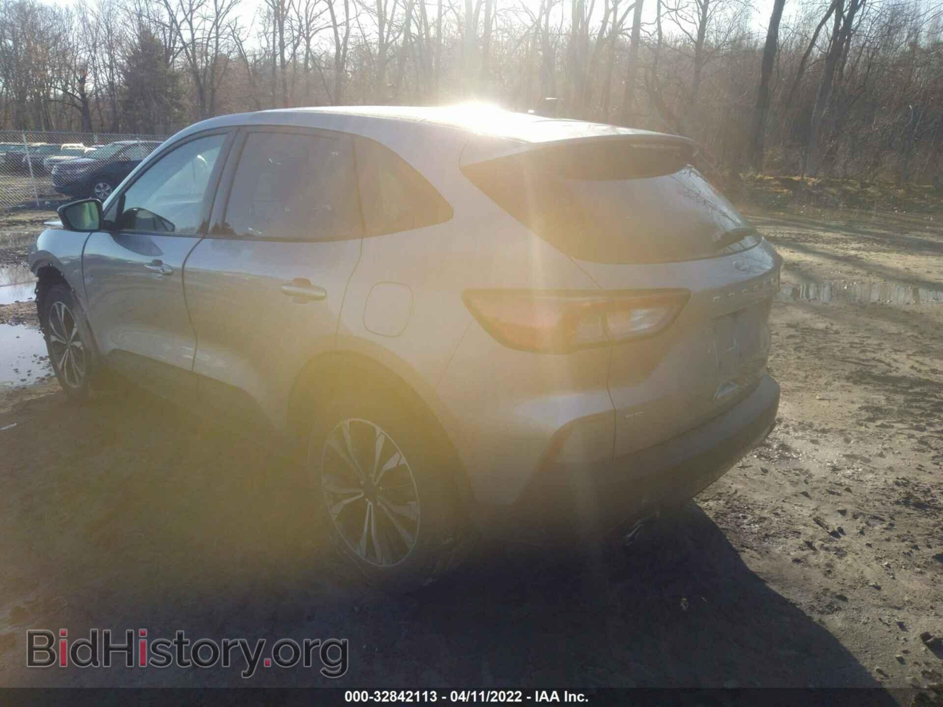 2021 FORD ESCAPE - VIN: 1FMCU9G64MUA09858 - Фото 3