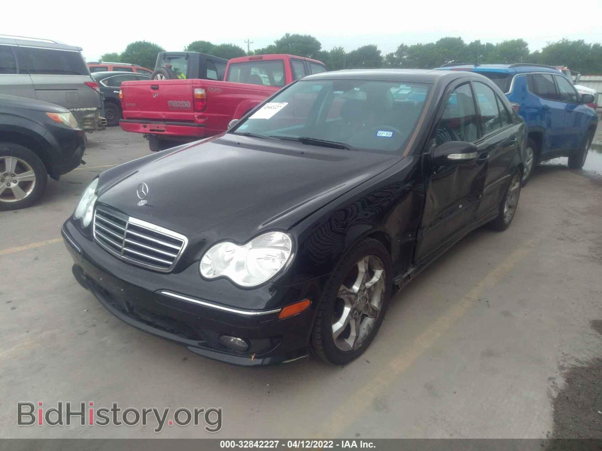 2007 MERCEDES-BENZ C-CLASS - VIN: WDBRF52H07F919279 - Фото 2