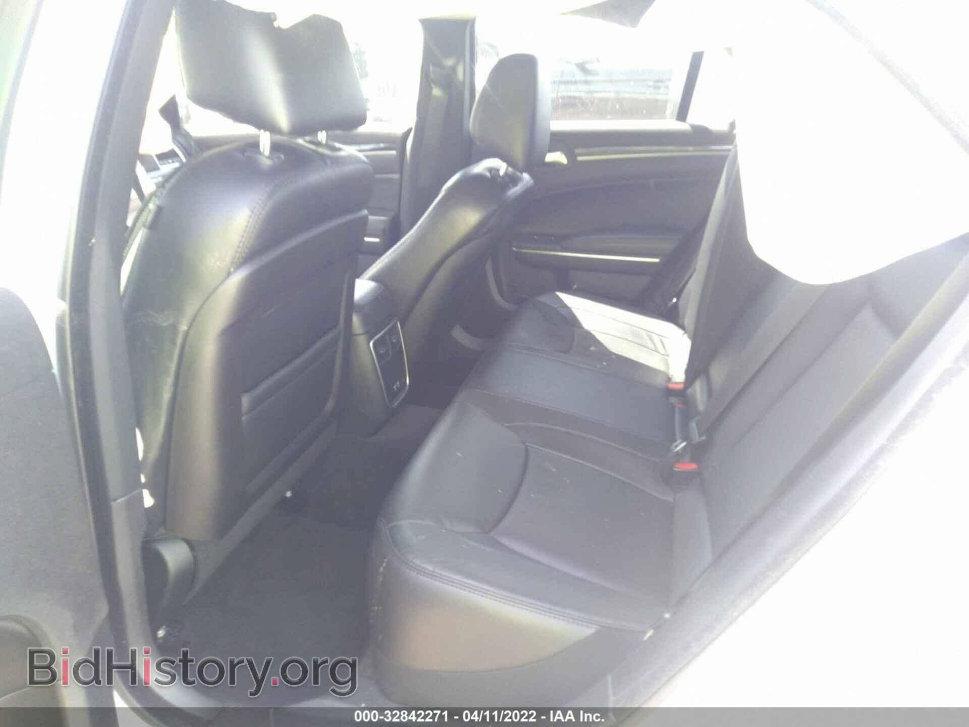 2015 CHRYSLER 300 - VIN: 2C3CCAAG6FH922013 - Фото 8