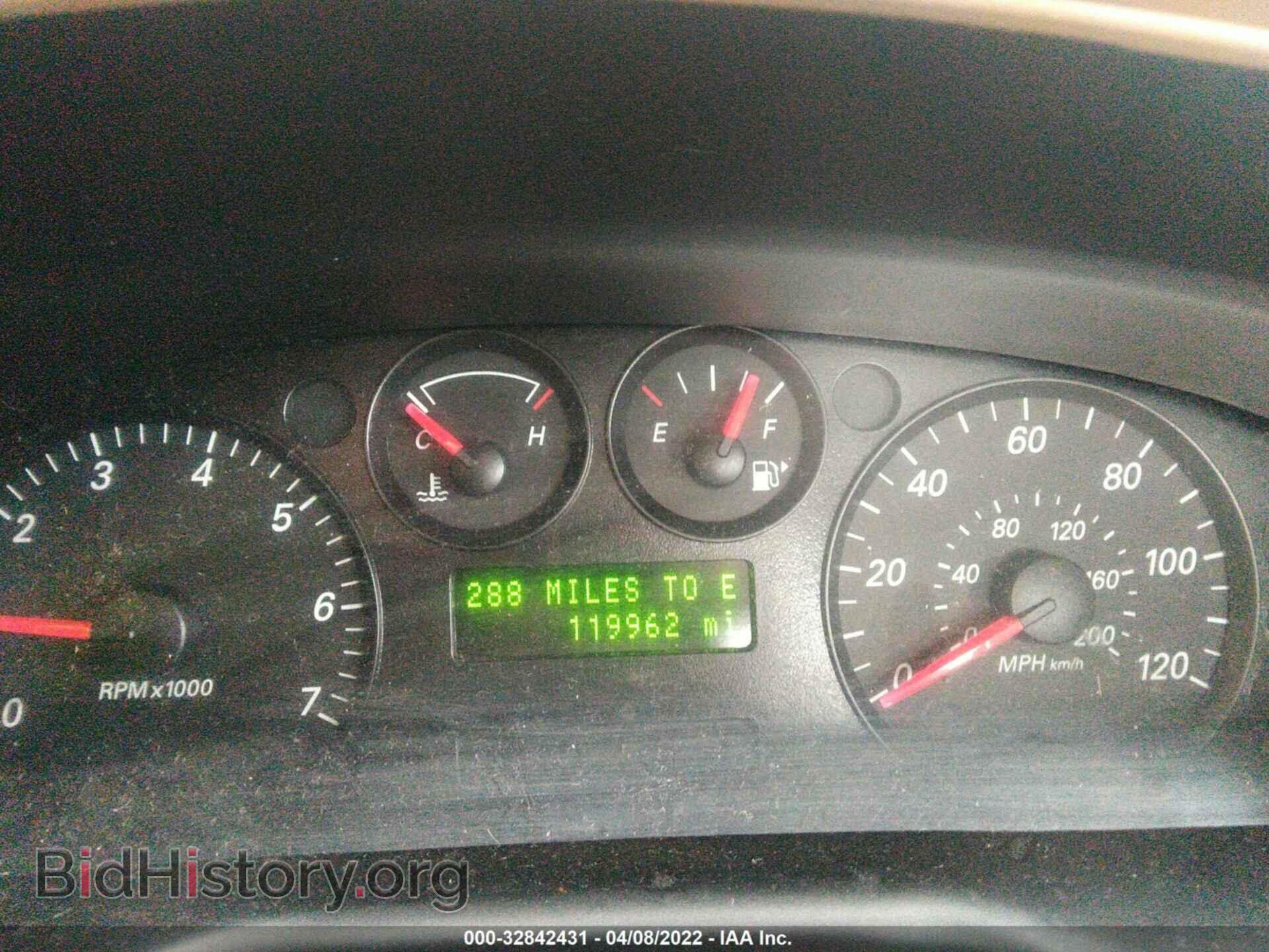 2006 FORD TAURUS - VIN: 1FAFP53U16A181894 - Фото 7