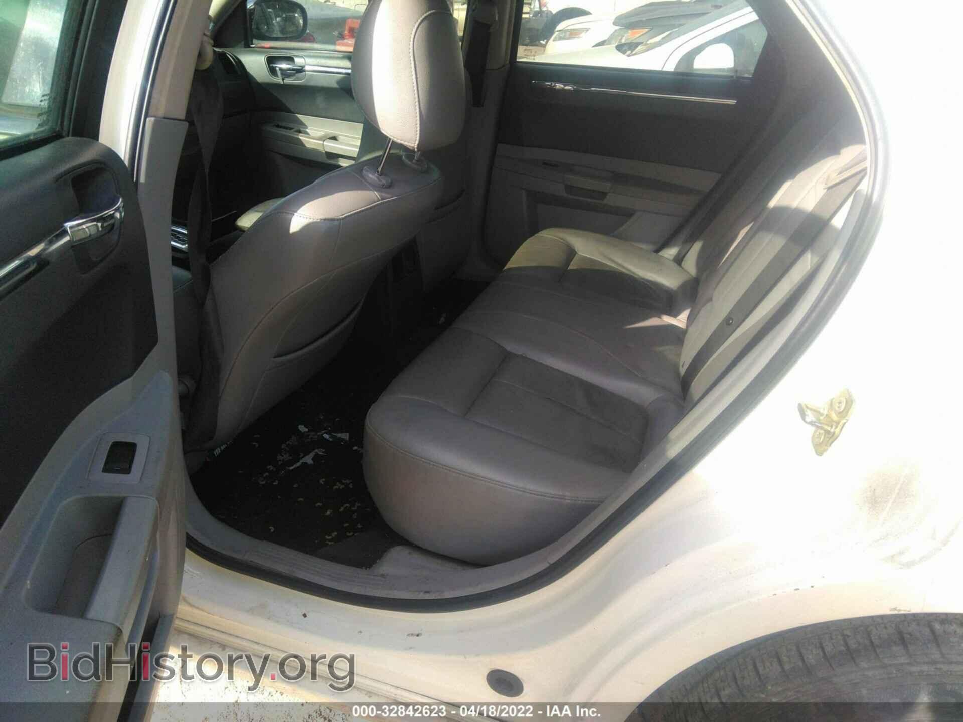 2007 CHRYSLER 300 - VIN: 2C3KA53G07H628145 - Фото 8