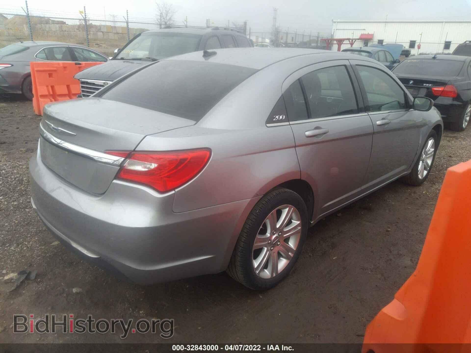 2013 CHRYSLER 200 - VIN: 1C3CCBBB1DN574411 - Фото 4