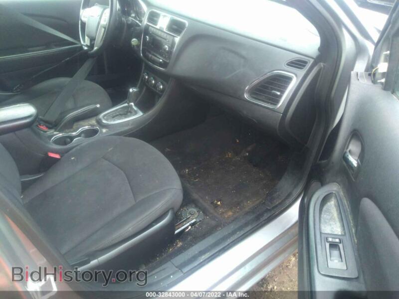 2013 Chrysler 200 (VIN 1C3CCBBB1DN574411) — фото 5 из 11
