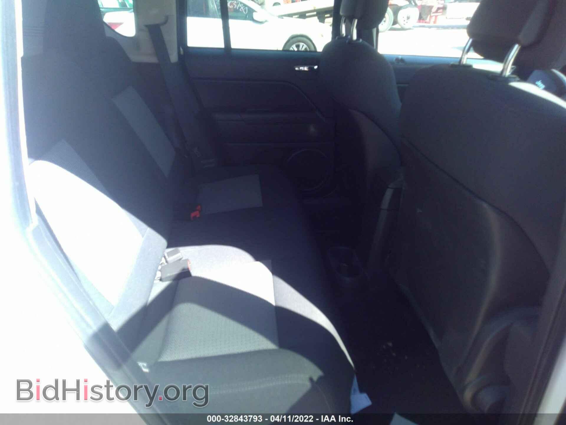 2010 JEEP COMPASS - VIN: 1J4NT4FA1AD515792 - Фото 8