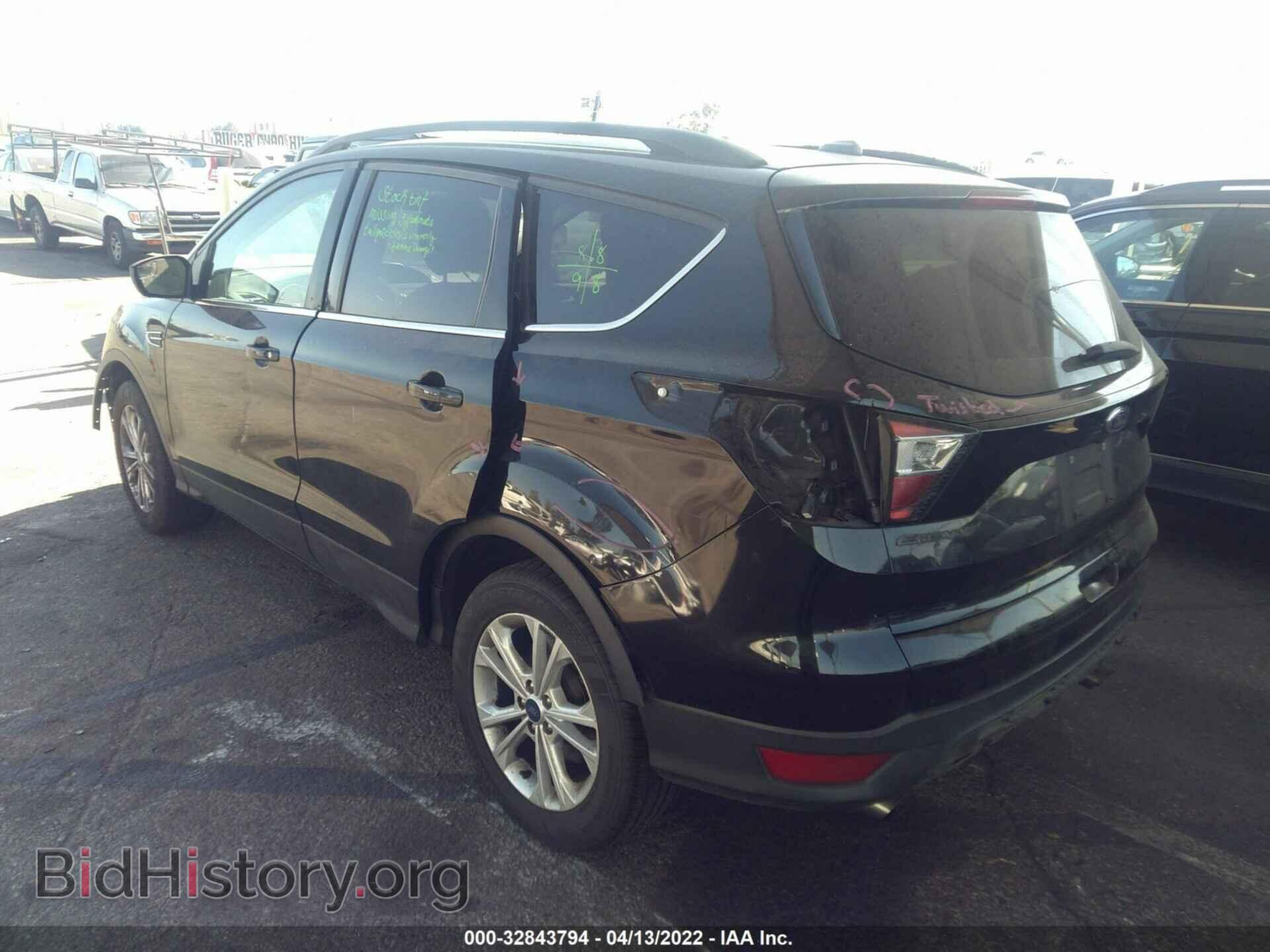2018 FORD ESCAPE - VIN: 1FMCU0GD6JUB28811 - Фото 3