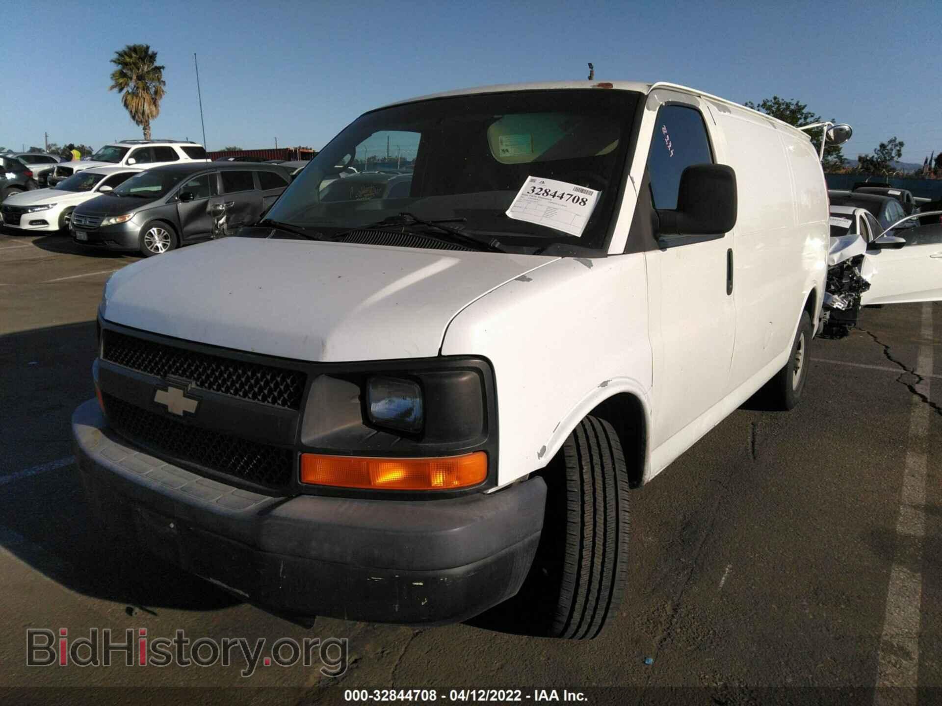 2007 CHEVROLET EXPRESS CARGO VAN - VIN: 1GCFG15X871228432 - Фото 2