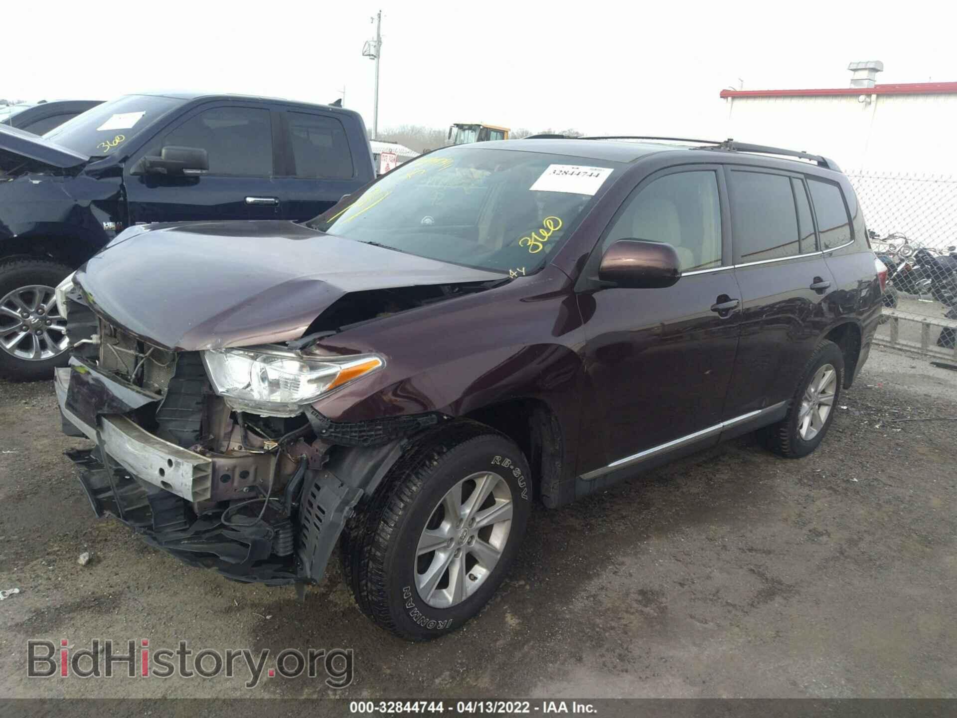 2012 TOYOTA HIGHLANDER - VIN: 5TDBK3EH4CS125202 - Фото 2