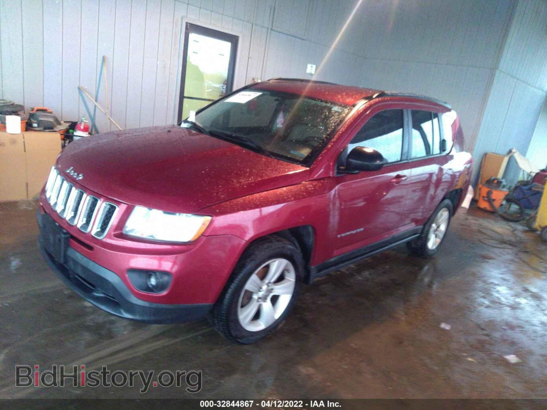 2011 JEEP COMPASS - VIN: 1J4NF1FB1BD134623 - Photo 2