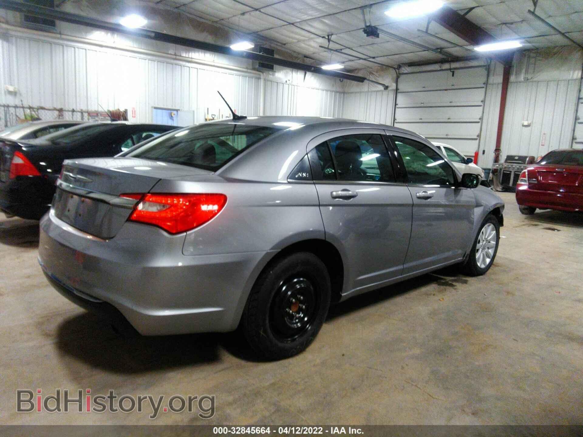 2013 CHRYSLER 200 - VIN: 1C3CCBBB1DN545331 - Photo 4