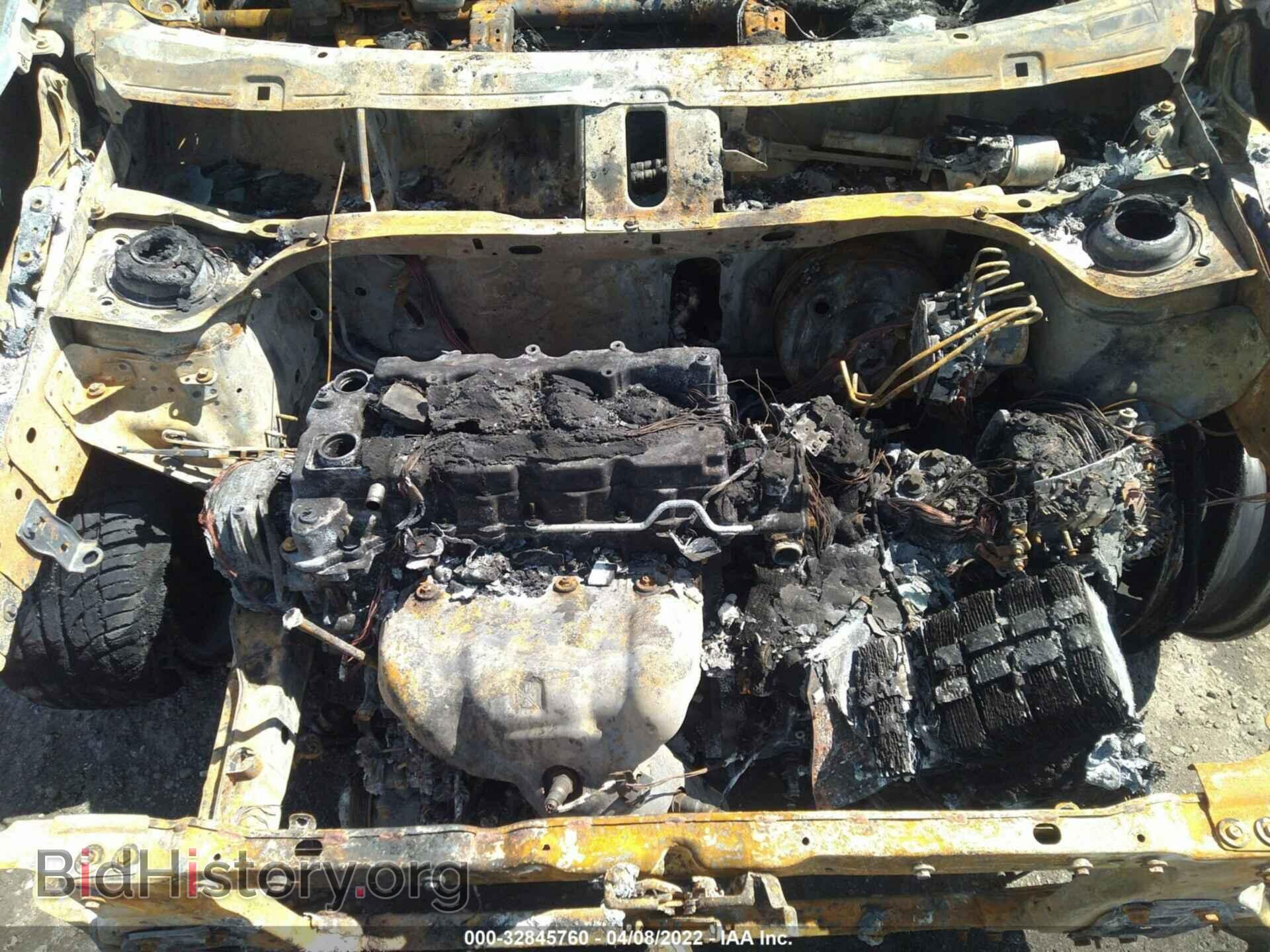 2016 CHRYSLER 200 - VIN: 1C3CCCABXGN120444 - Фото 10