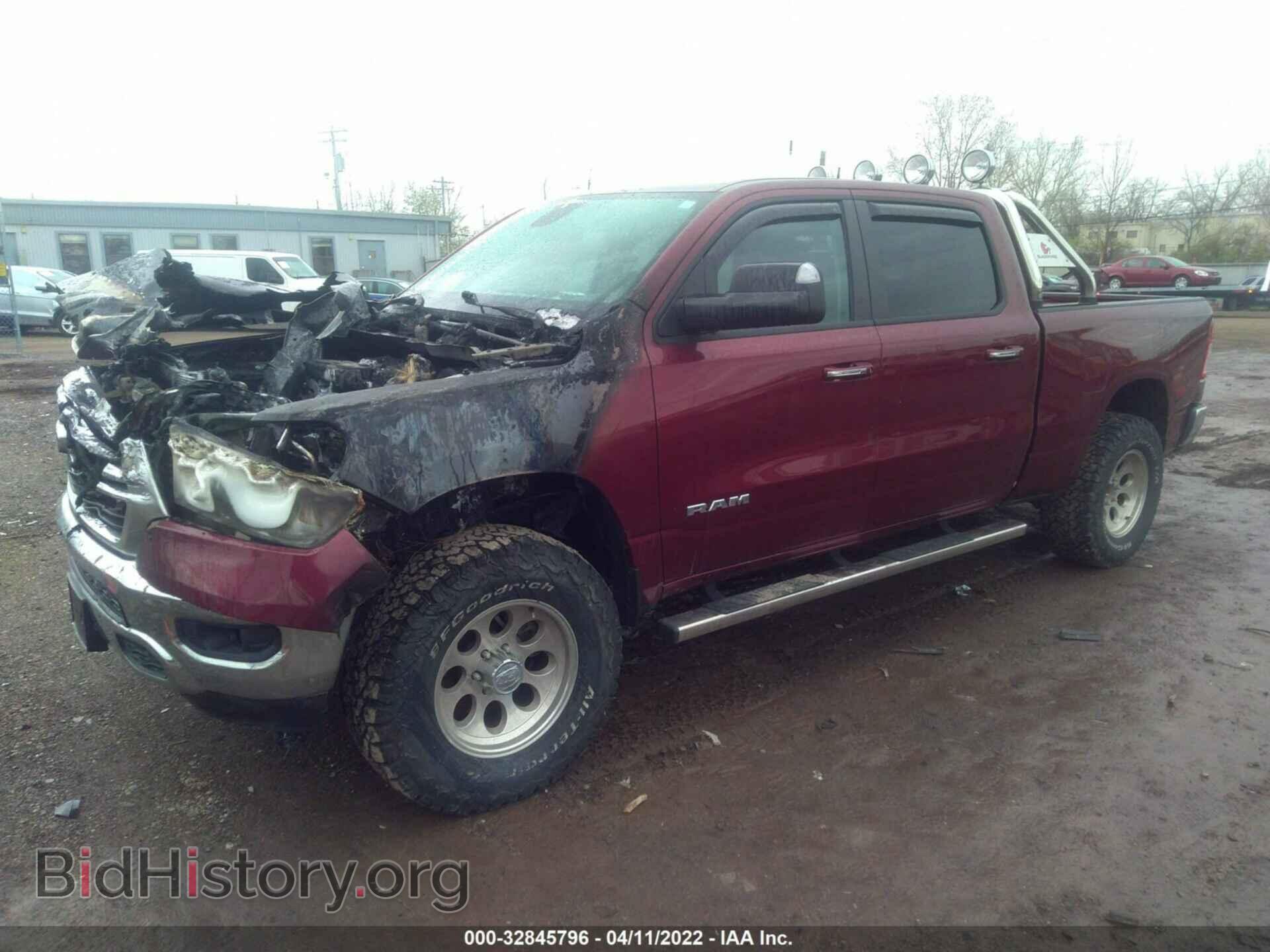 2019 RAM 1500 - VIN: 1C6SRFMT2KN637300 - Фото 2