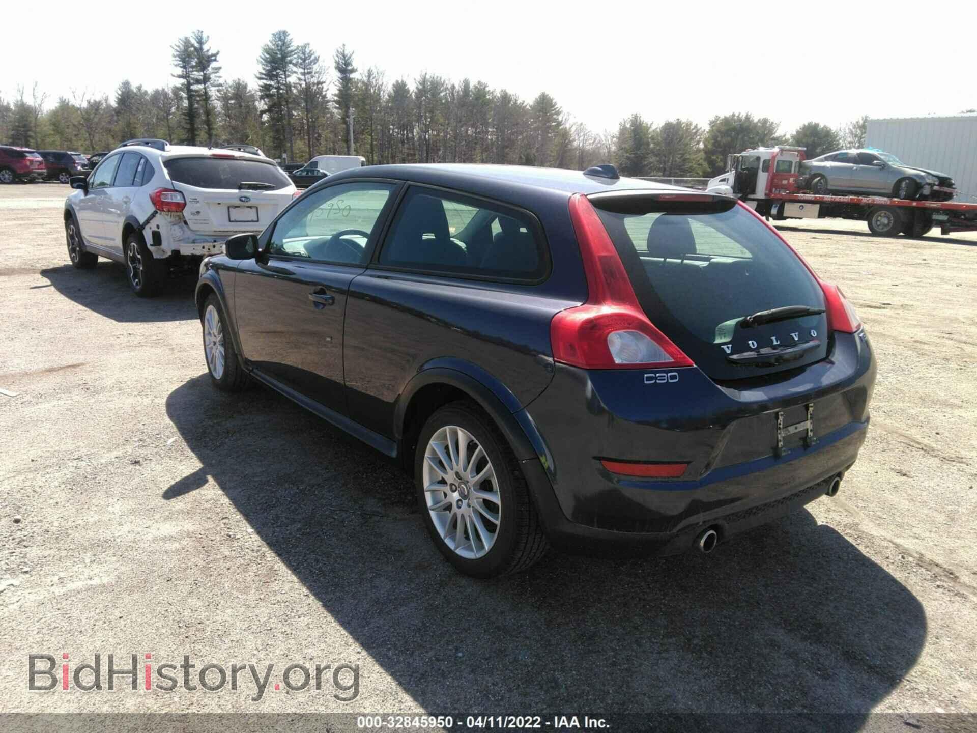 2012 VOLVO C30 - VIN: YV1672MK4C2270039 - Фото 3