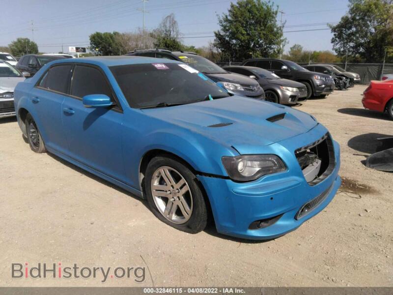 2012 Chrysler 300 SRT8 (VIN 2C3CCAFJ1CH800417) — фото 1 из 11, IAAI, повреждение: передняя и задняя часть