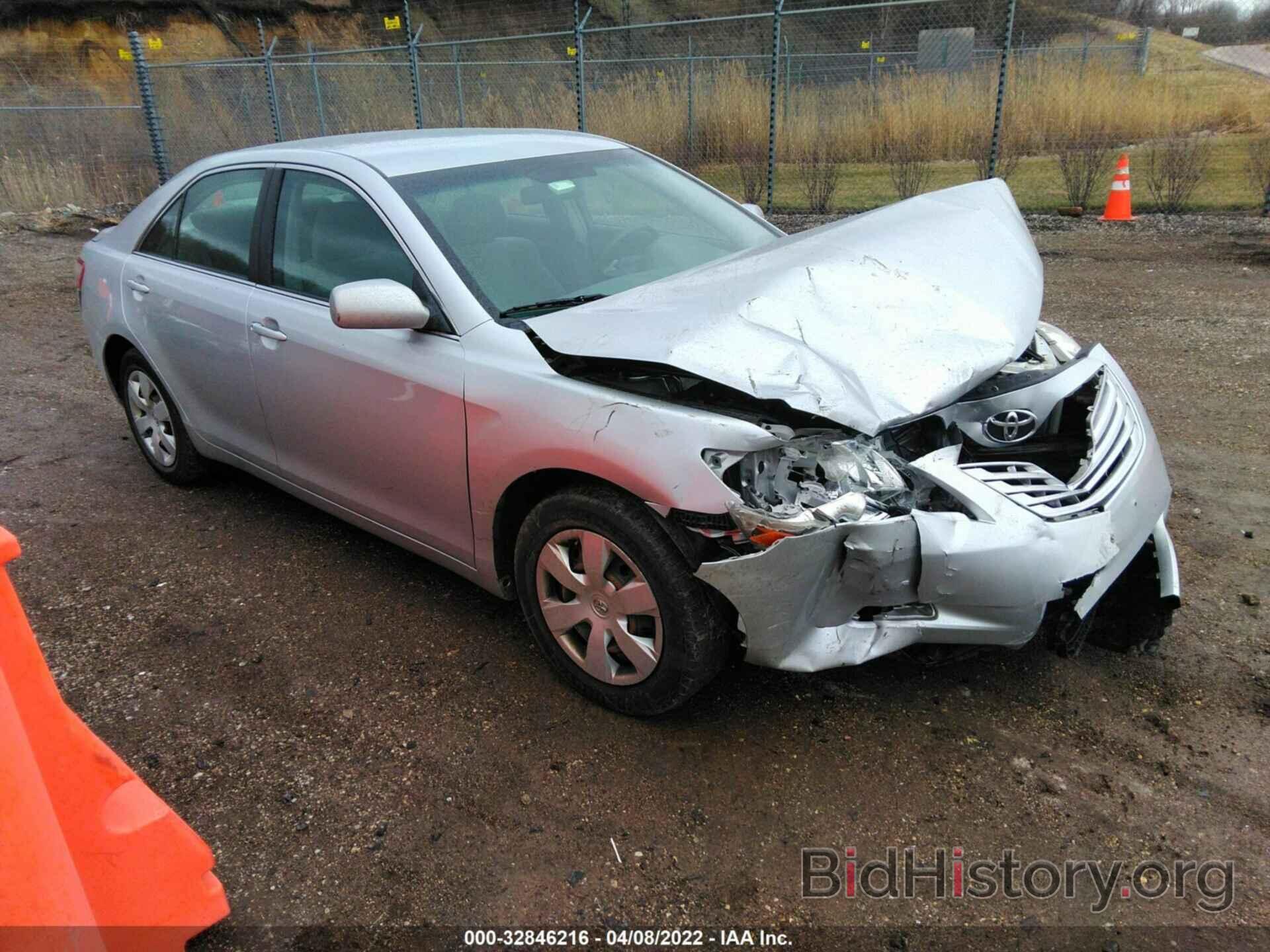 Photo 4T4BE46K37R005692 - TOYOTA CAMRY 2007
