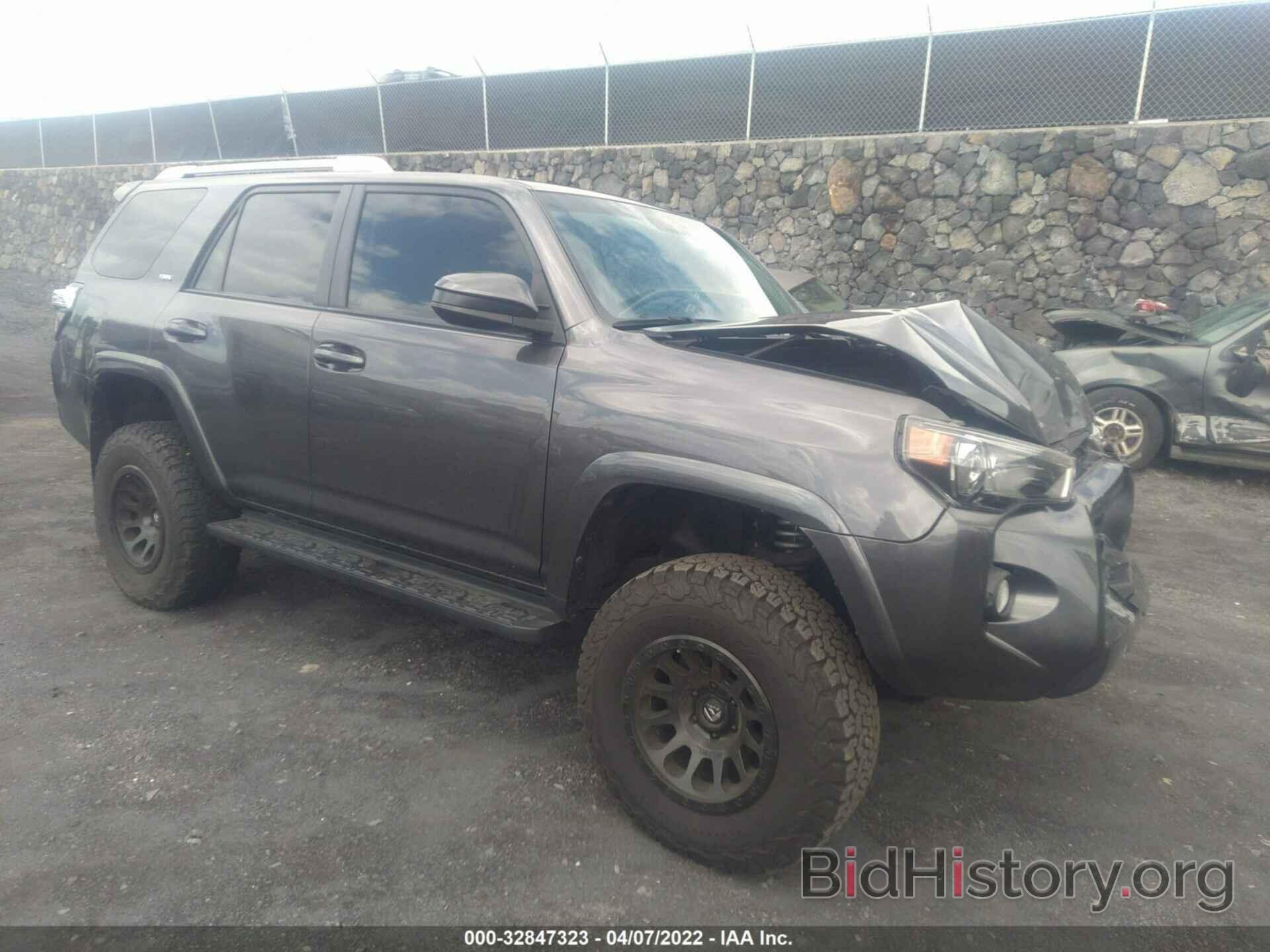 Фотография JTEBU5JR1J5541761 - TOYOTA 4RUNNER 2018