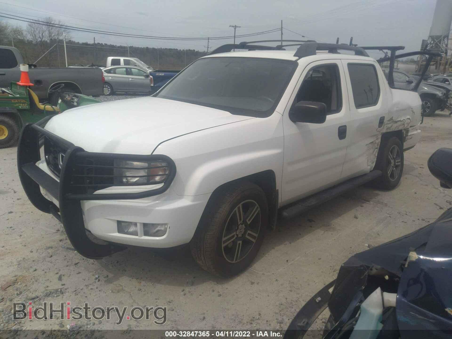 2013 HONDA RIDGELINE - VIN: 5FPYK1F77DB014838 - Фото 2