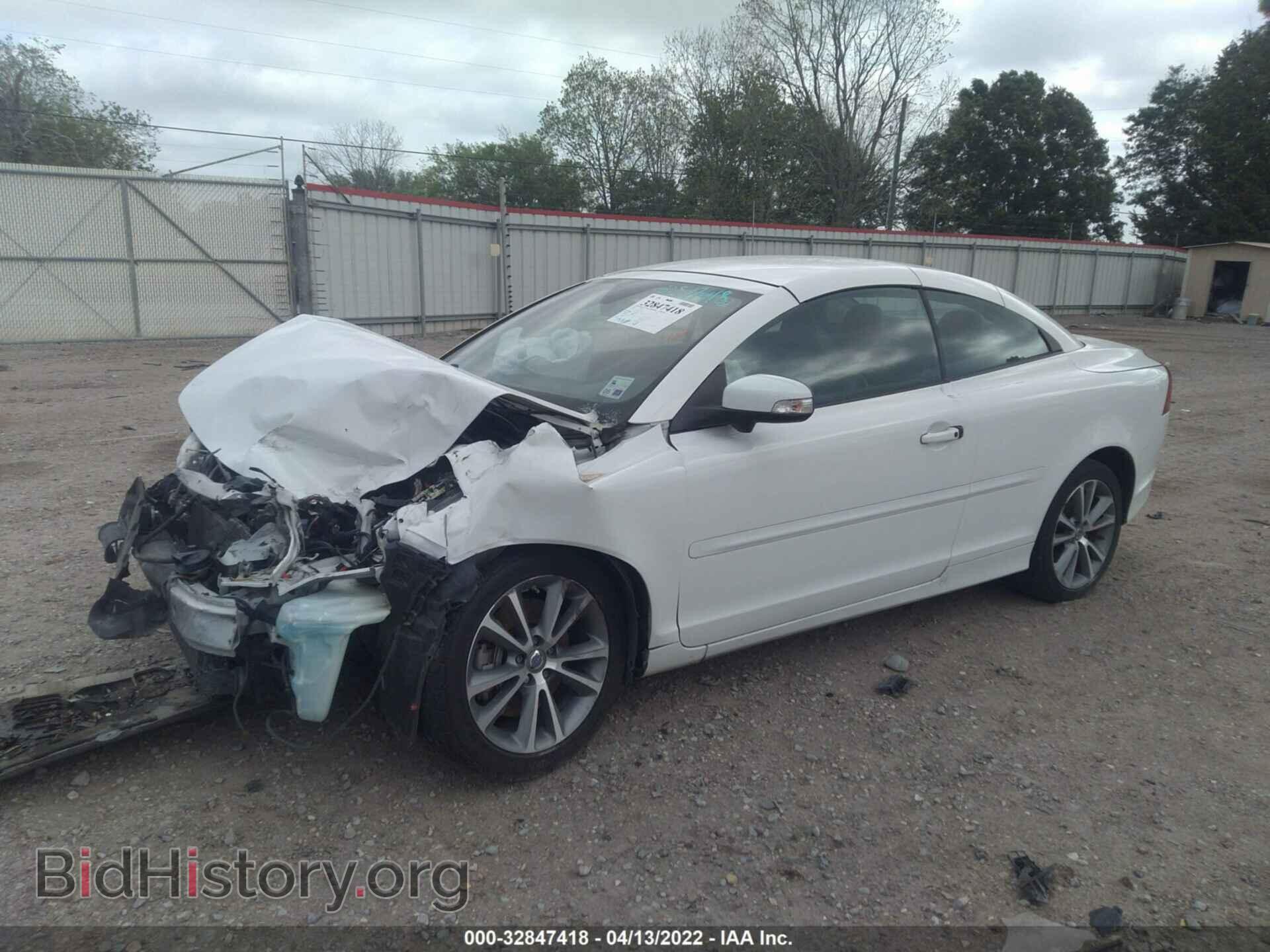 2013 VOLVO C70 - VIN: YV1672MCXDJ140704 - Фото 2