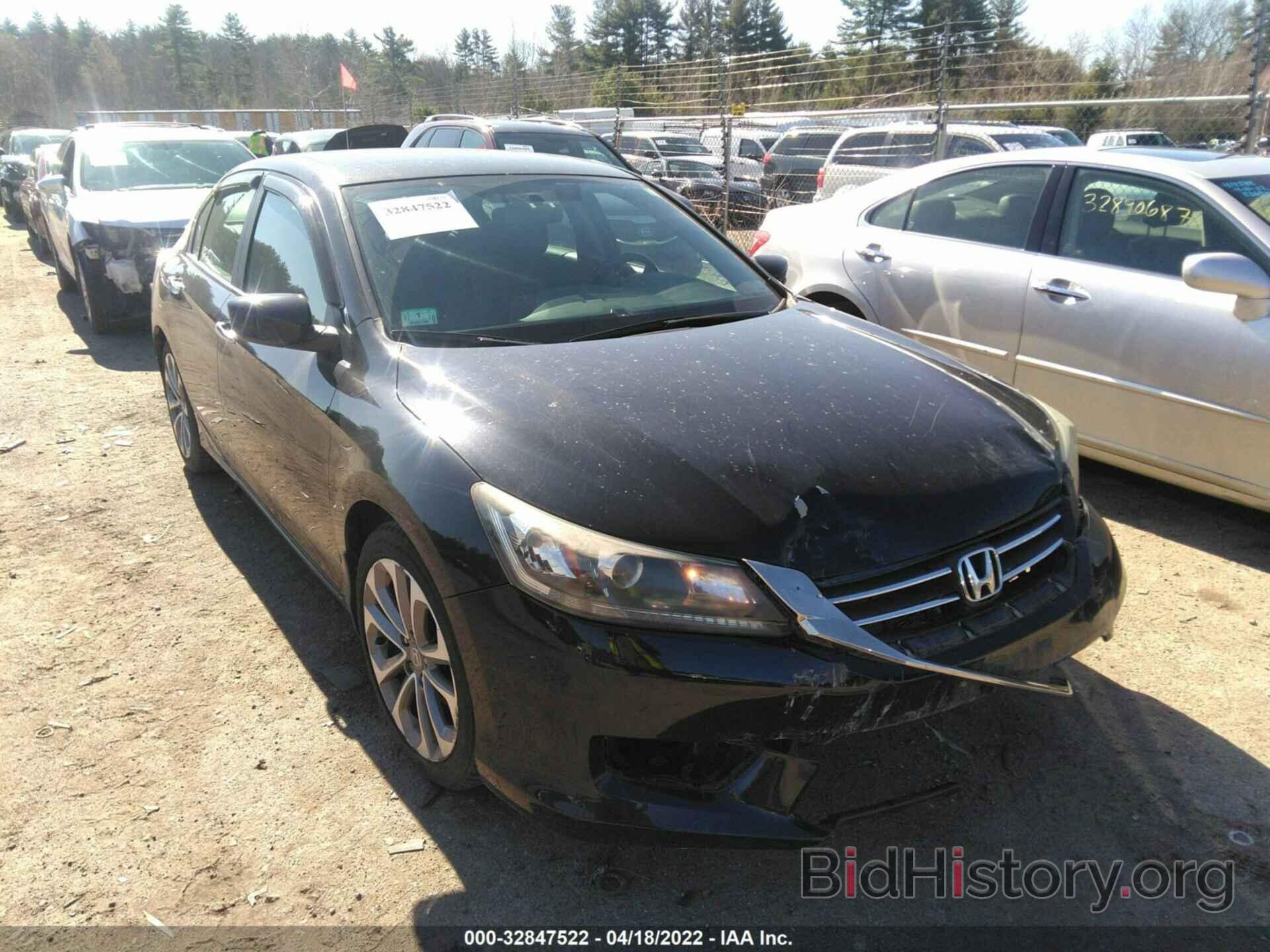 Photo 1HGCR2F57DA053250 - HONDA ACCORD SDN 2013