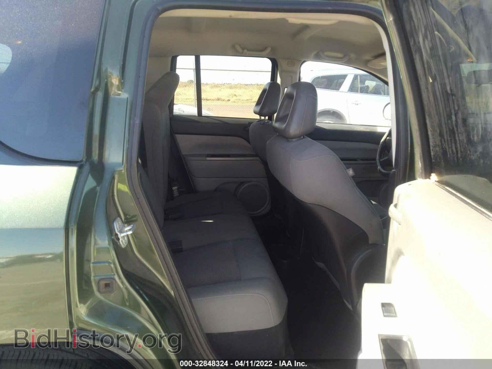 2007 JEEP COMPASS - VIN: 1J8FT47W17D118833 - Фото 8