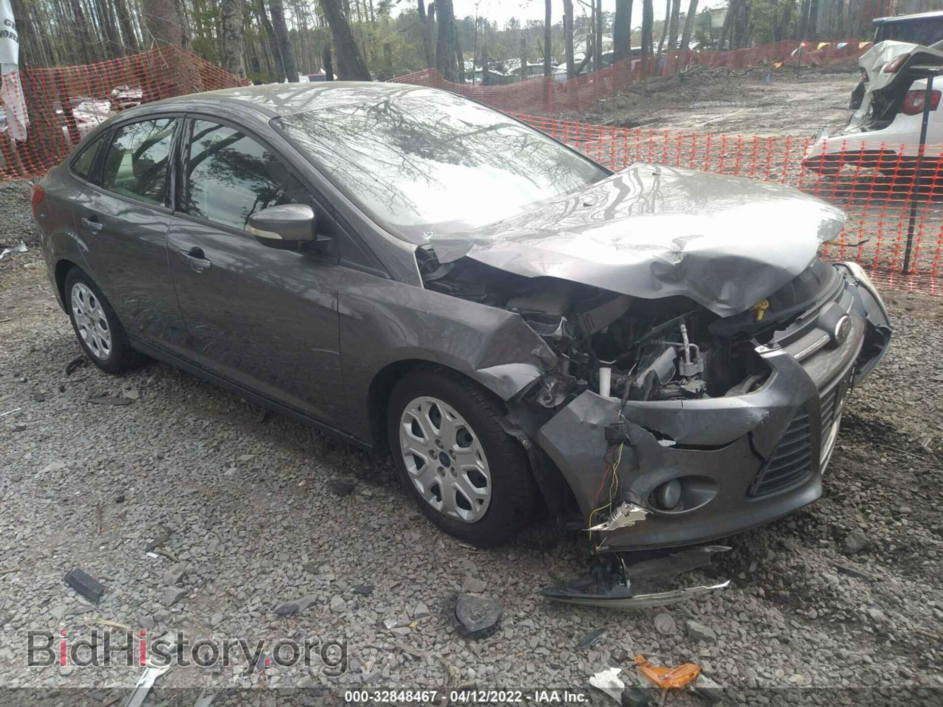 Photo 1FAHP3F26CL457171 - FORD FOCUS 2012
