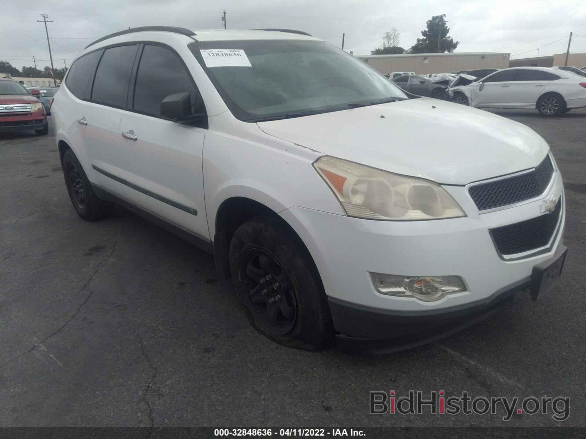 Photo 1GNLREED1AS119684 - CHEVROLET TRAVERSE 2010
