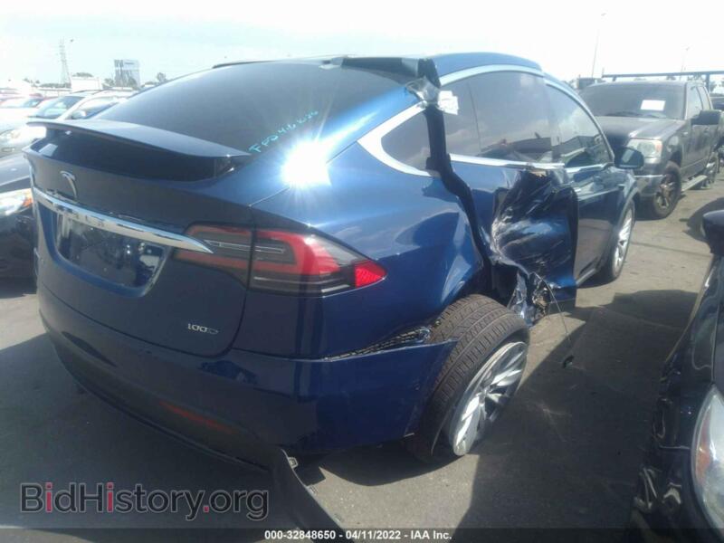 2019 Tesla MODEL X (VIN 5YJXCBE25KF159631) — фото 6 из 11