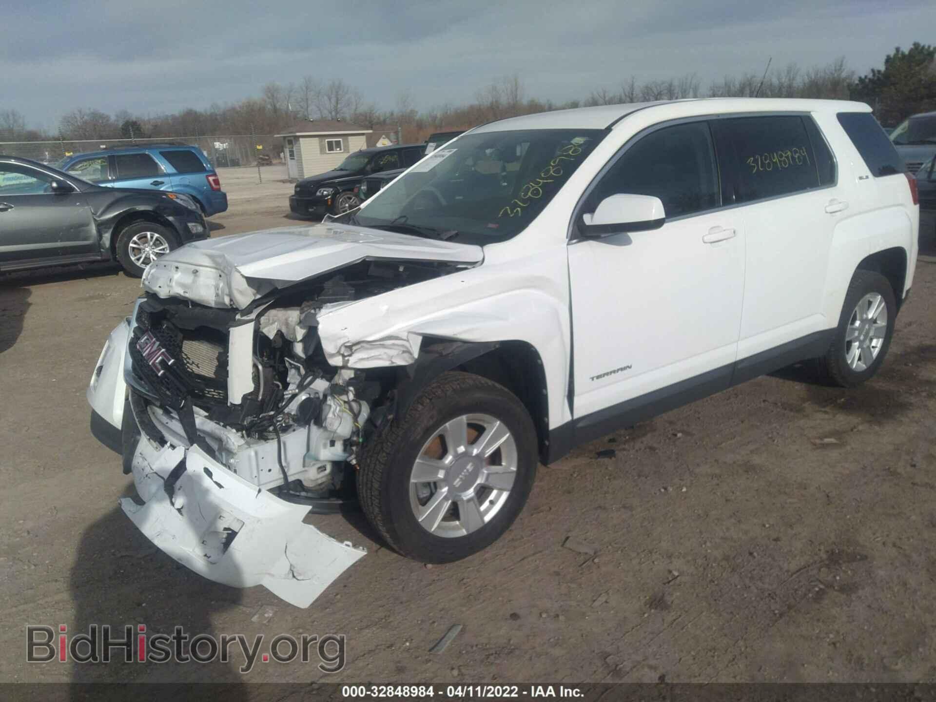 2011 GMC TERRAIN - VIN: 2CTFLREC0B6441392 - Фото 2