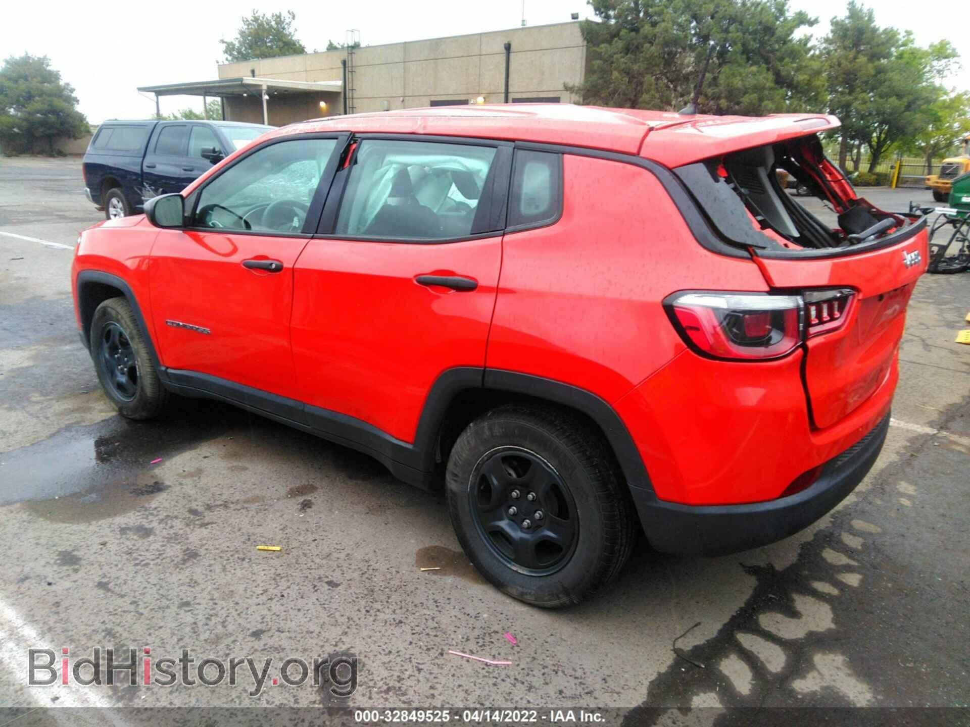 2017 JEEP COMPASS - VIN: 3C4NJCAB7HT647689 - Фото 3