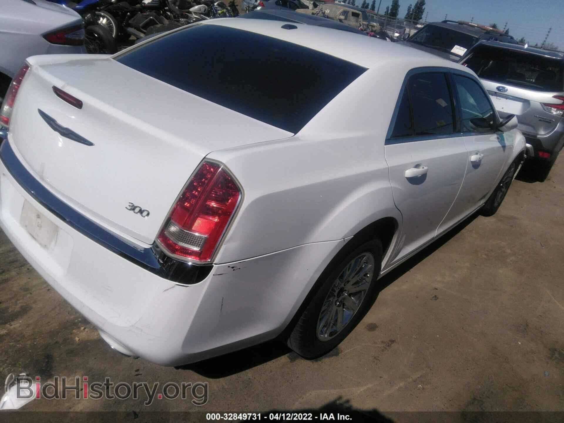 2013 CHRYSLER 300 - VIN: 2C3CCAAG6DH588613 - Фото 4
