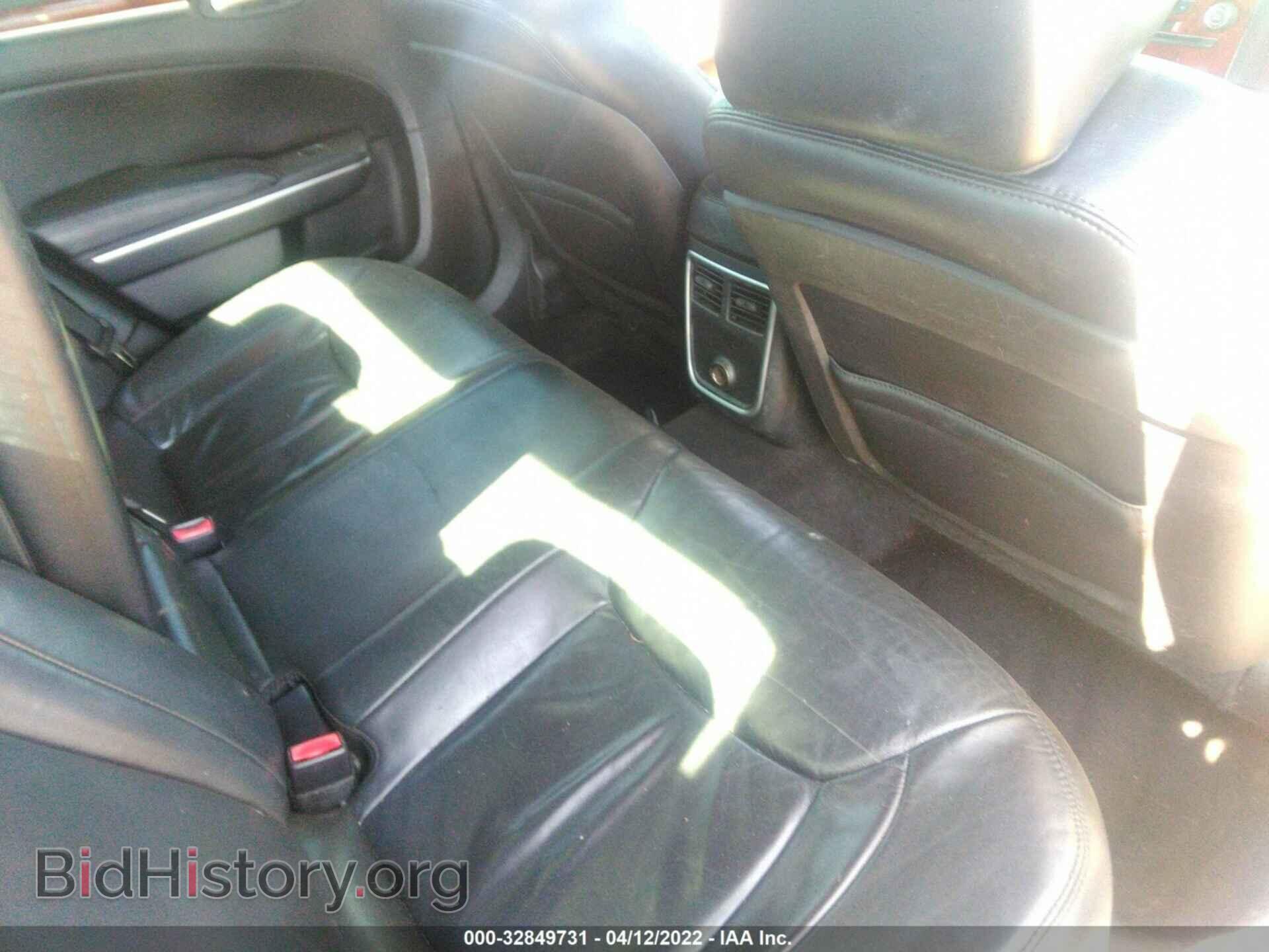 2013 CHRYSLER 300 - VIN: 2C3CCAAG6DH588613 - Фото 8