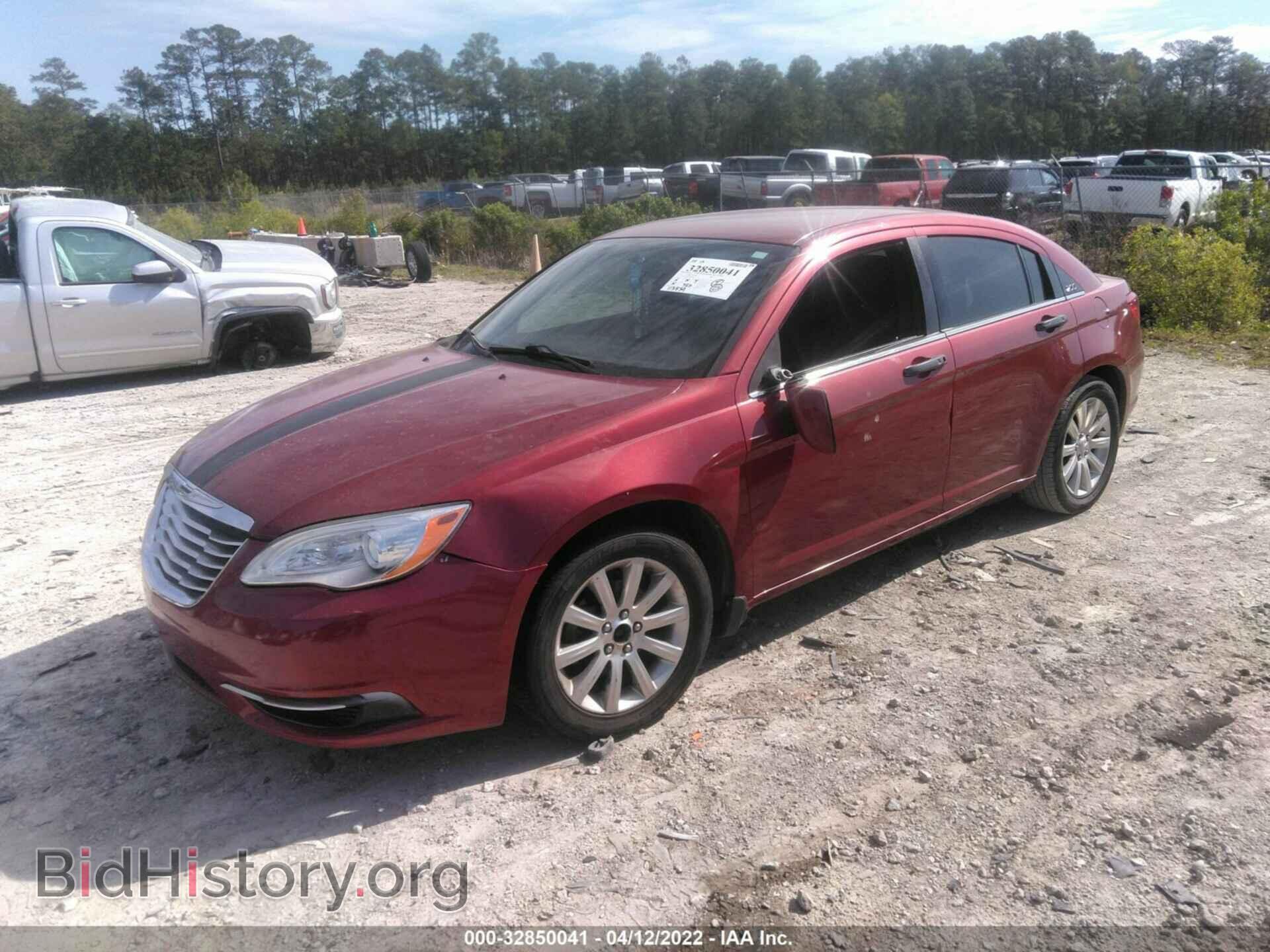 2013 CHRYSLER 200 - VIN: 1C3CCBBB2DN660620 - Фото 2