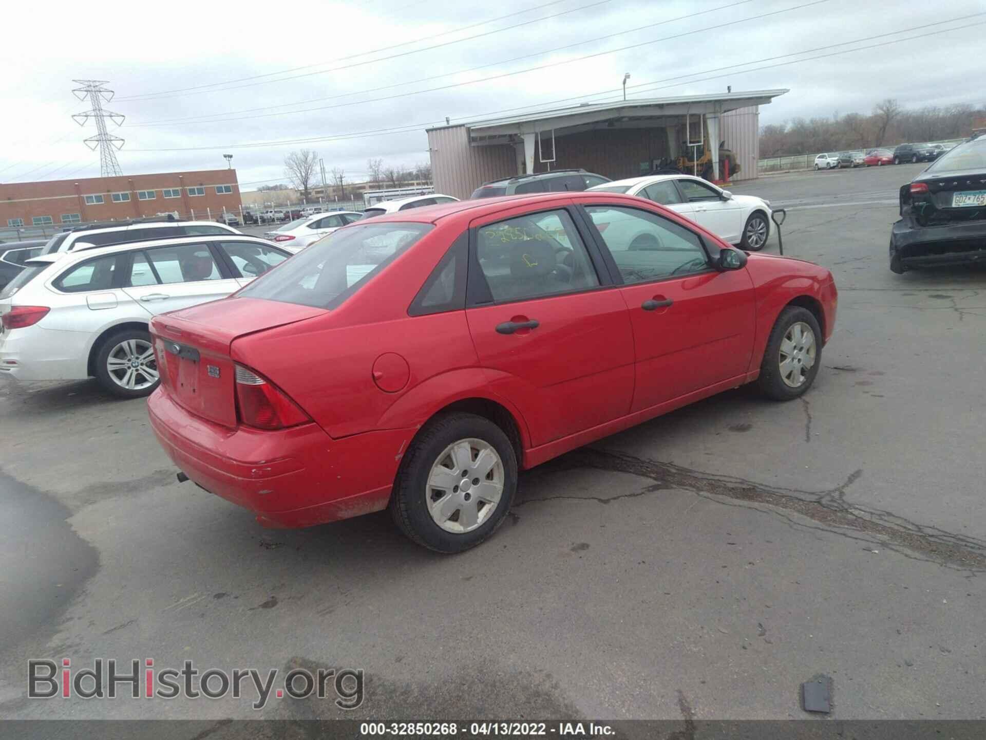 2007 FORD FOCUS - VIN: 1FAFP34NX7W114498 - Фото 4