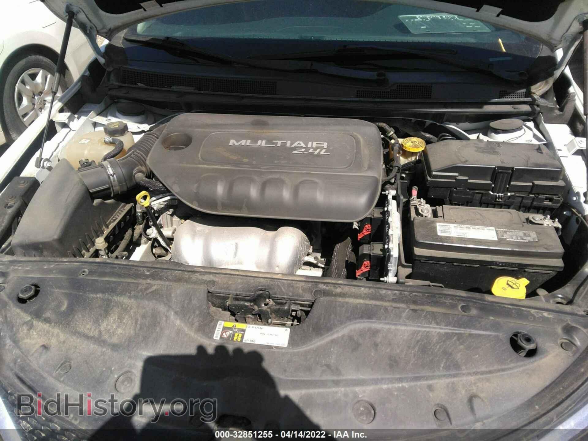 2015 CHRYSLER 200 - VIN: 1C3CCCAB4FN720696 - Фото 10