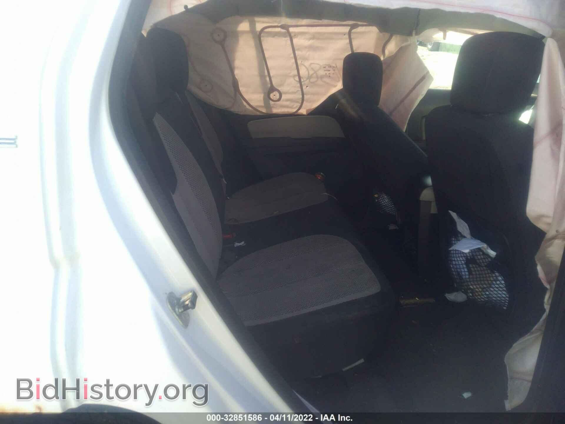 2010 GMC TERRAIN - VIN: 2CTFLEEW0A6381633 - Photo 8