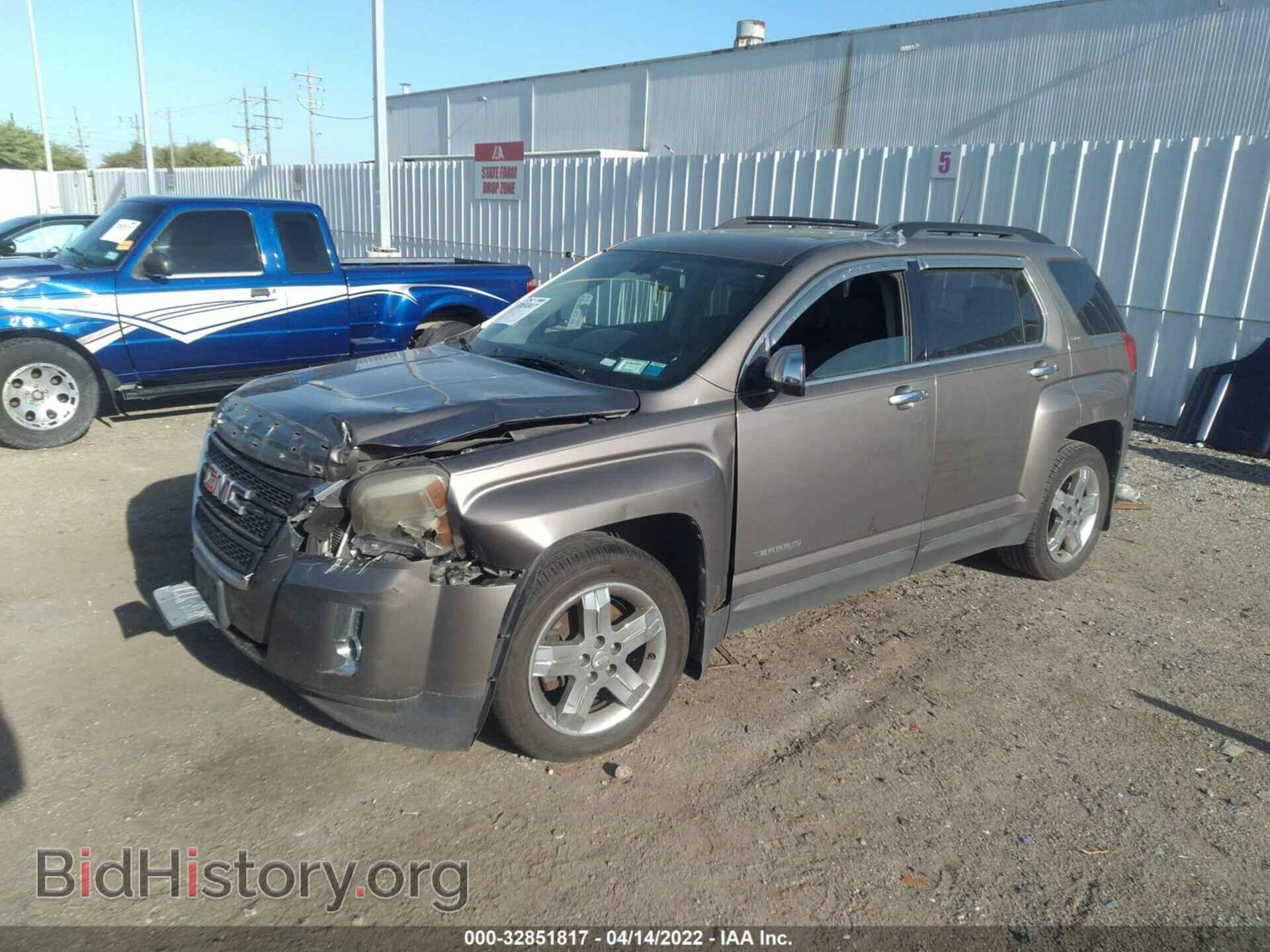 2011 GMC TERRAIN - VIN: 2CTFLTE59B6237270 - Фото 2