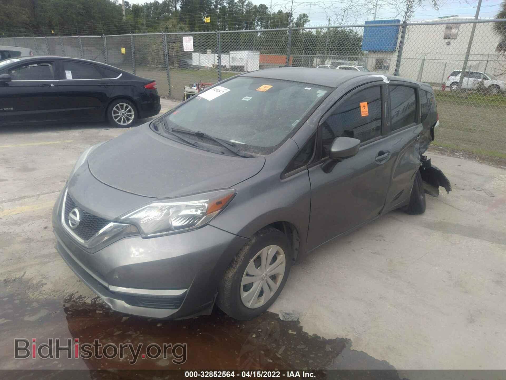 2018 NISSAN VERSA NOTE - VIN: 3N1CE2CP1JL365135 - Фото 2