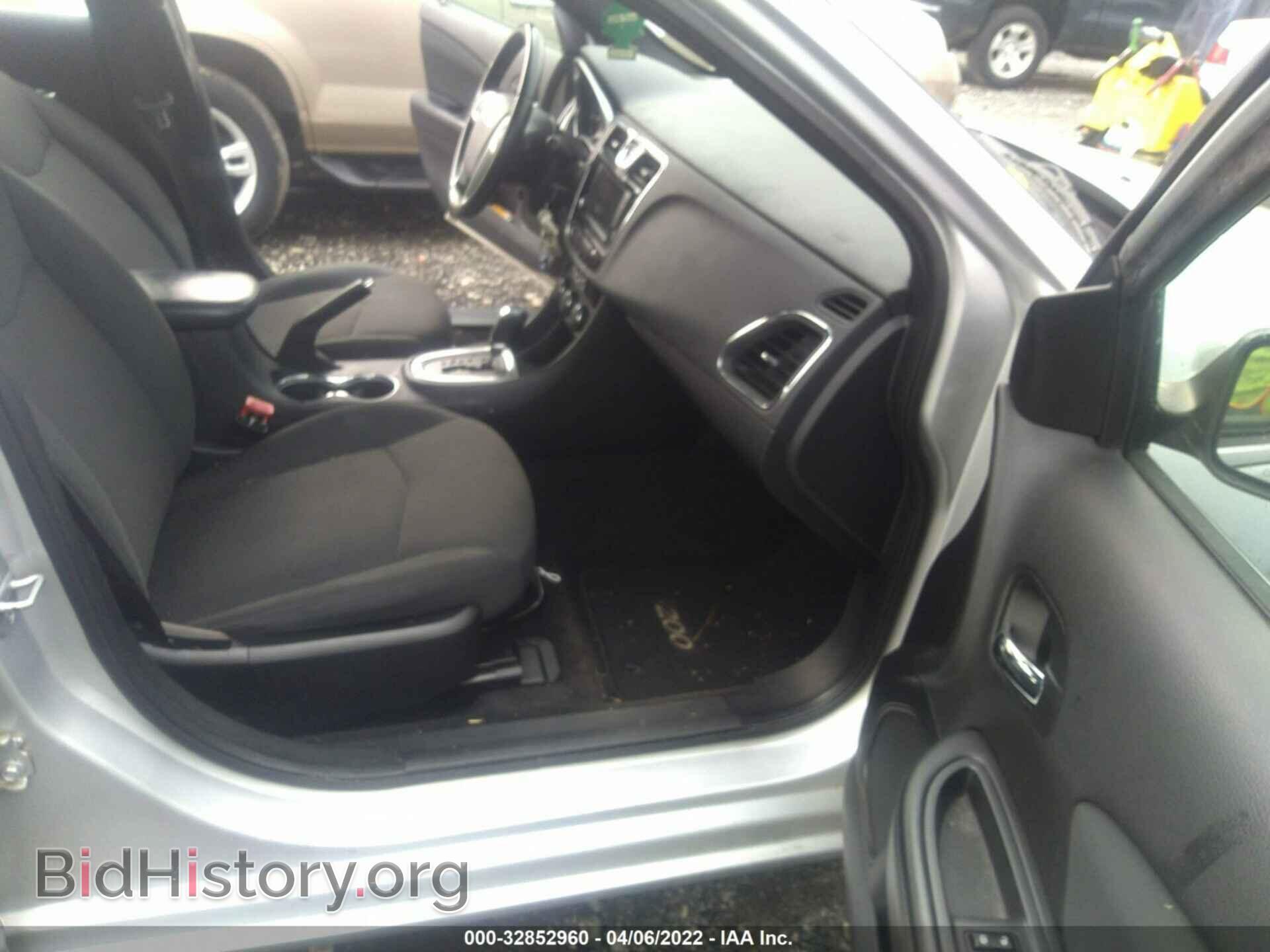 2012 CHRYSLER 200 - VIN: 1C3CCBBG4CN131163 - Фото 5