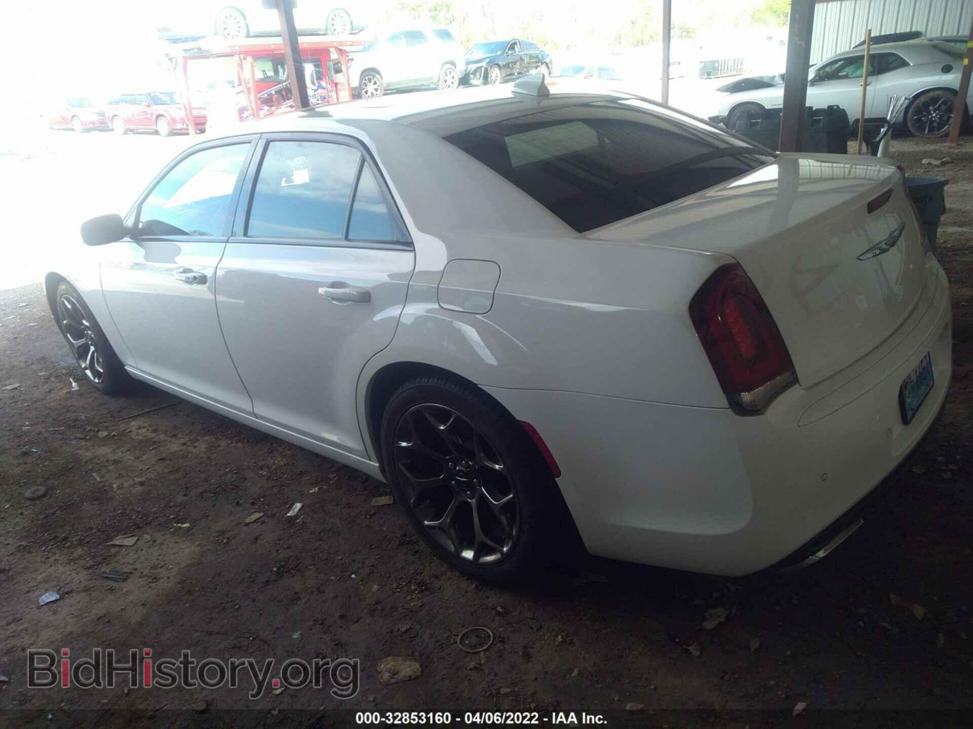 2015 CHRYSLER 300 - VIN: 2C3CCABG4FH781442 - Фото 3