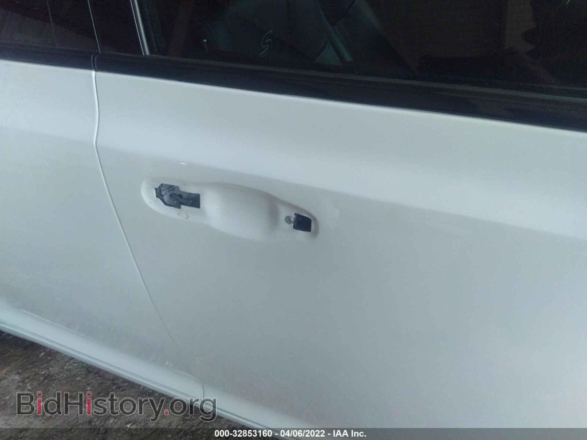 2015 CHRYSLER 300 - VIN: 2C3CCABG4FH781442 - Фото 6