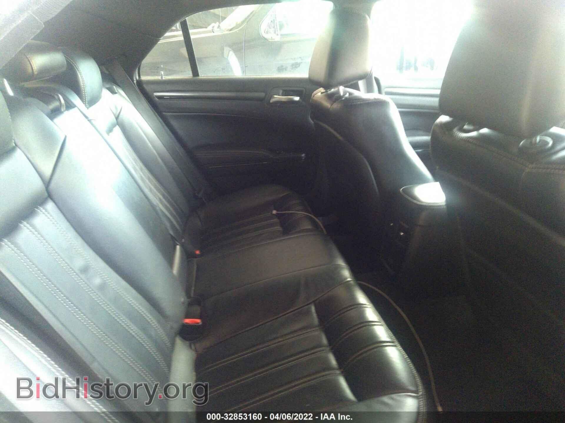 2015 CHRYSLER 300 - VIN: 2C3CCABG4FH781442 - Фото 8