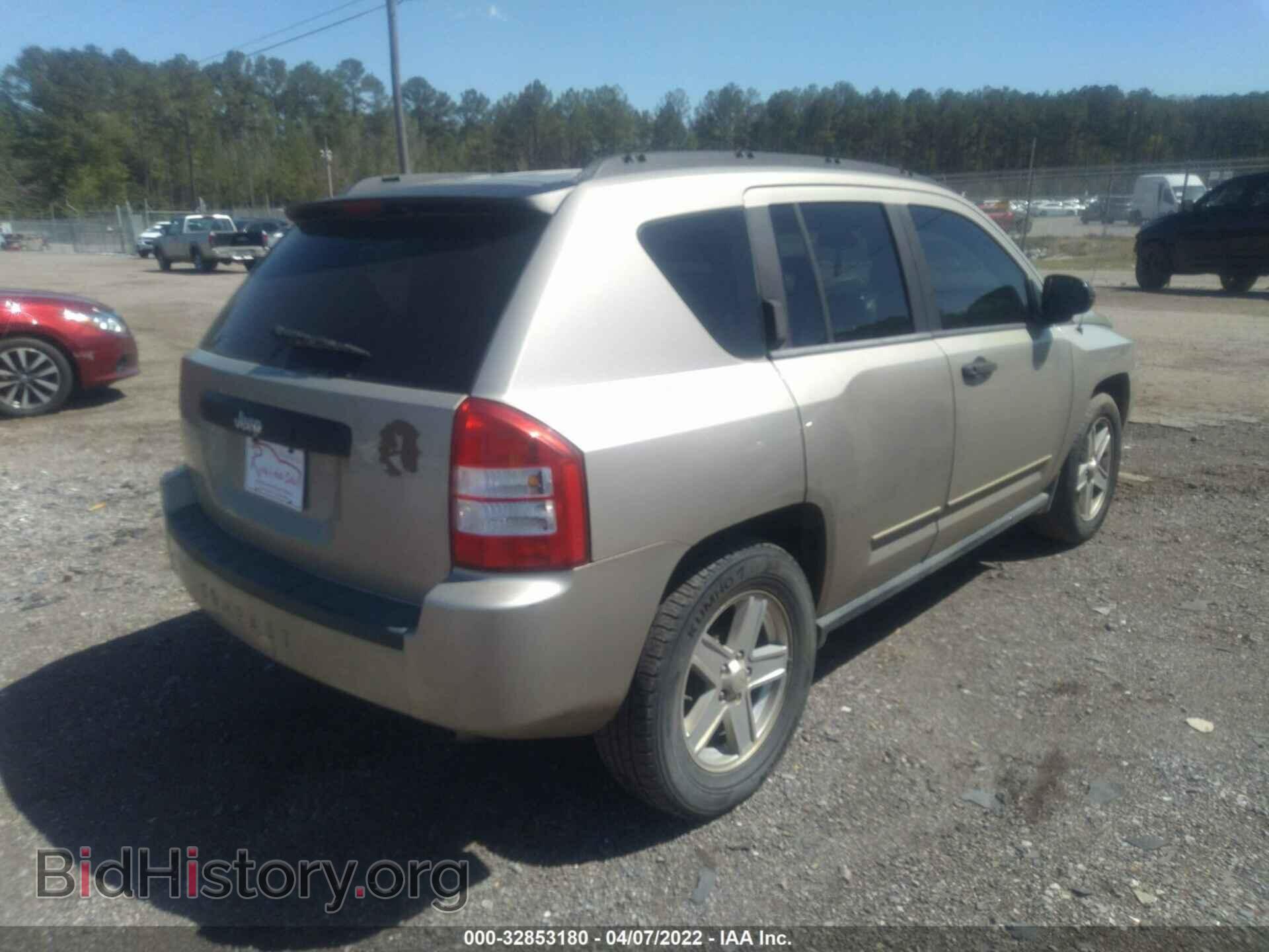 2009 JEEP COMPASS - VIN: 1J4FT47A09D228622 - Фото 4