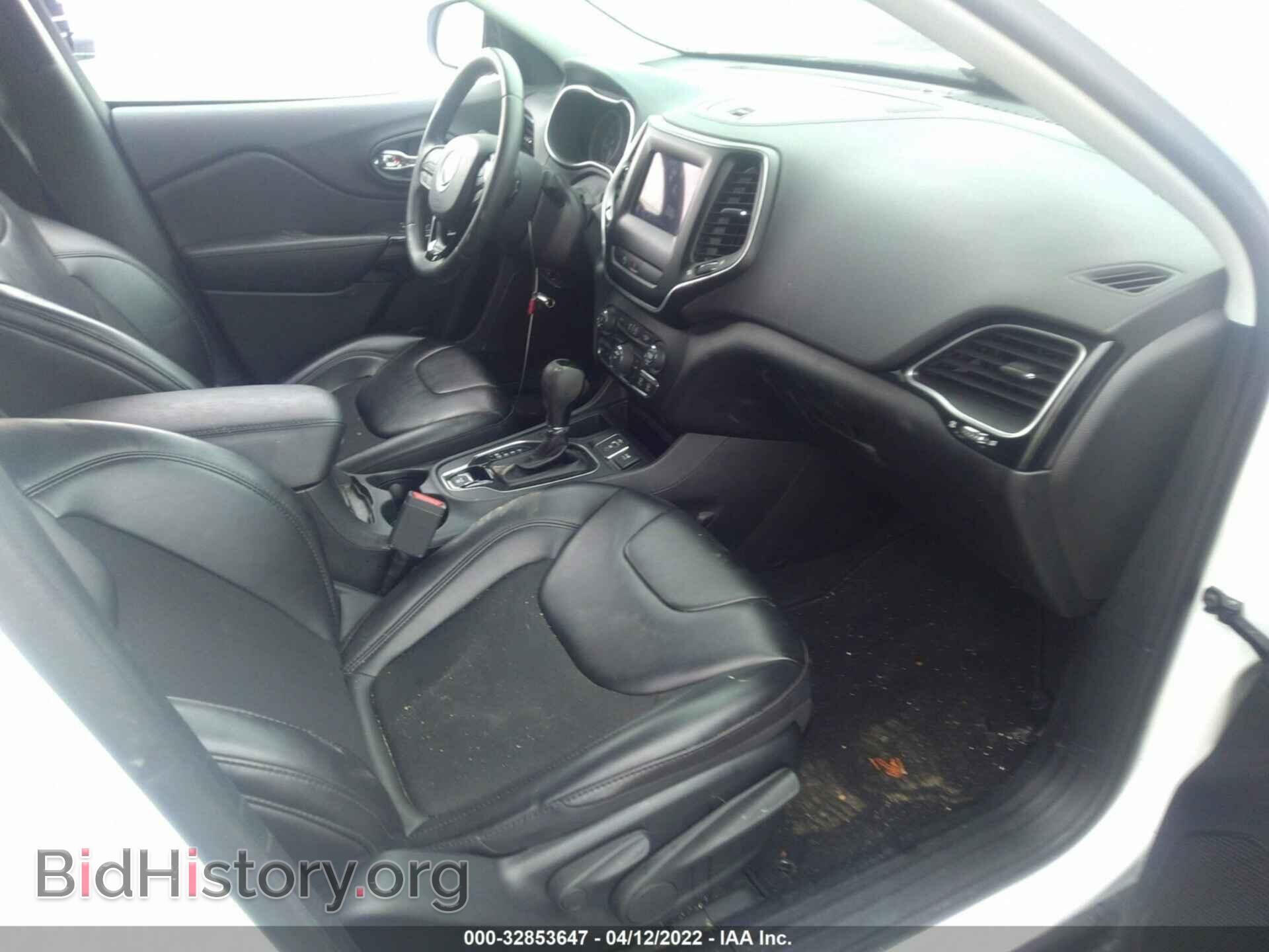 2019 JEEP CHEROKEE - VIN: 1C4PJLLBXKD369910 - Фото 5