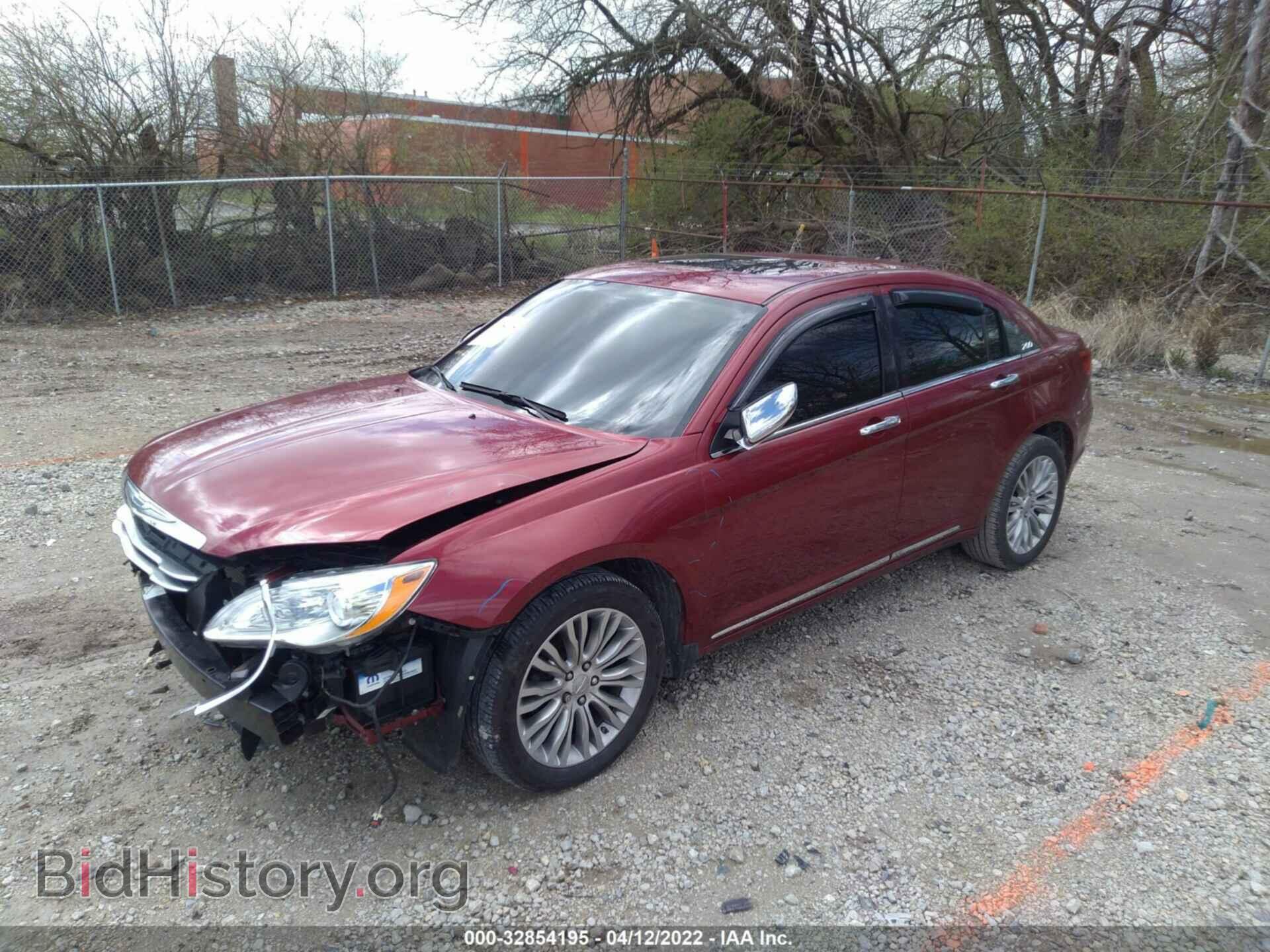 2013 CHRYSLER 200 - VIN: 1C3CCBCG4DN578916 - Фото 2